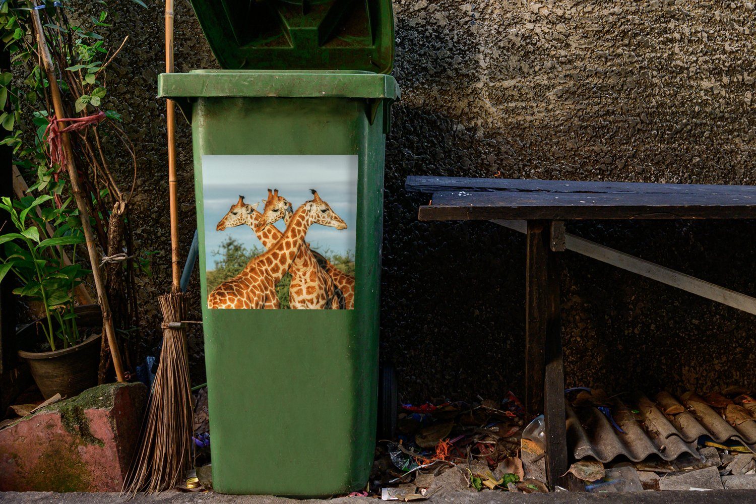 Mülltonne, Giraffen Luft - Sticker, MuchoWow Tiere - (1 Container, St), Wandsticker Abfalbehälter Mülleimer-aufkleber,