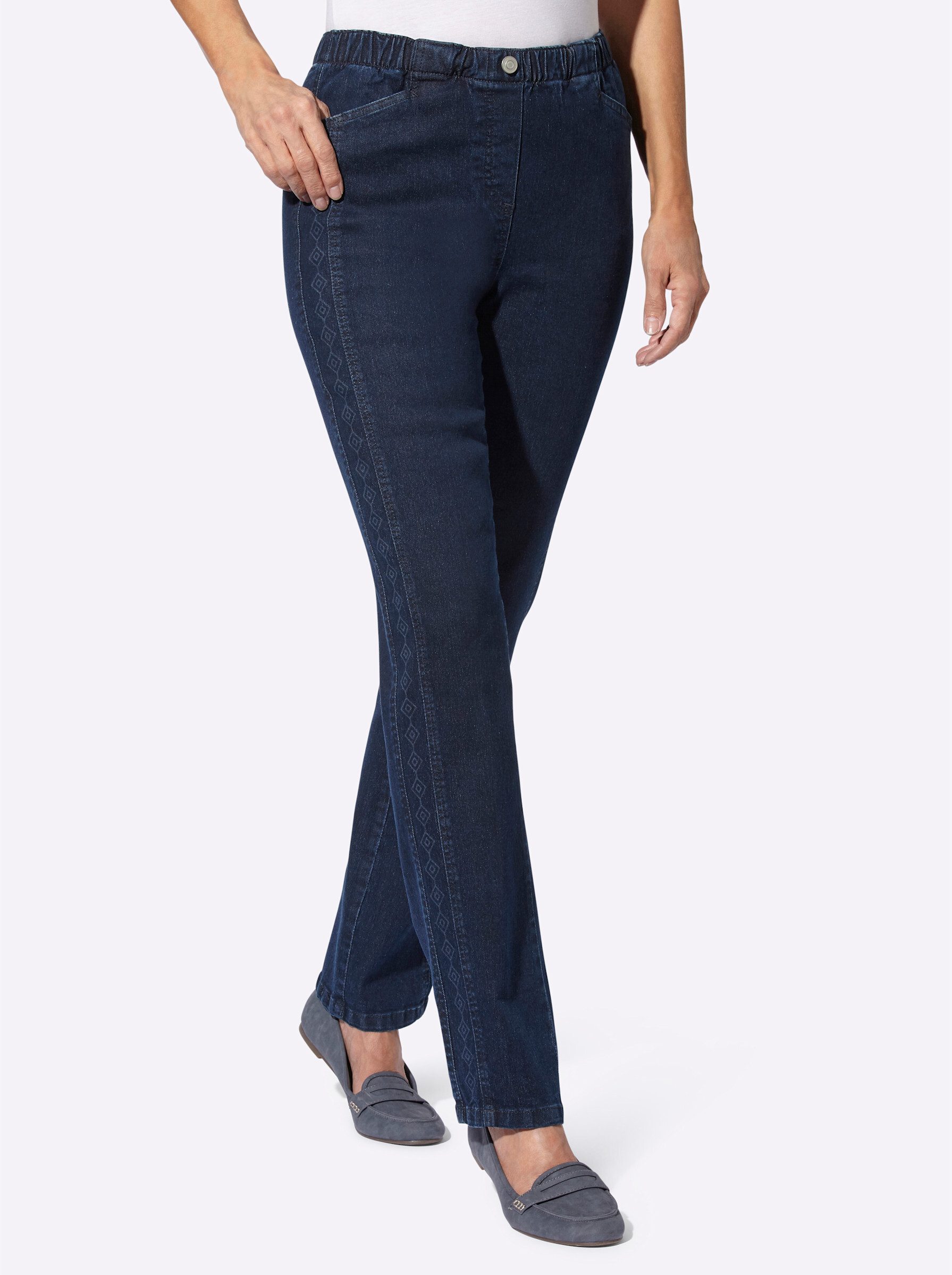 dark blue