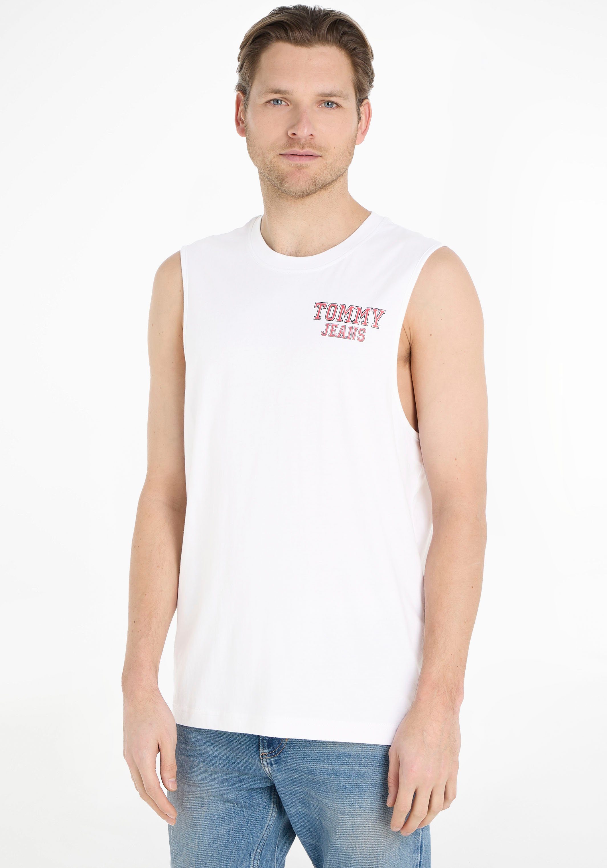 Tommy Jeans T-Shirt TJ White TANK RLXD TJM mit BASKETBALL Rundhalsausschnitt