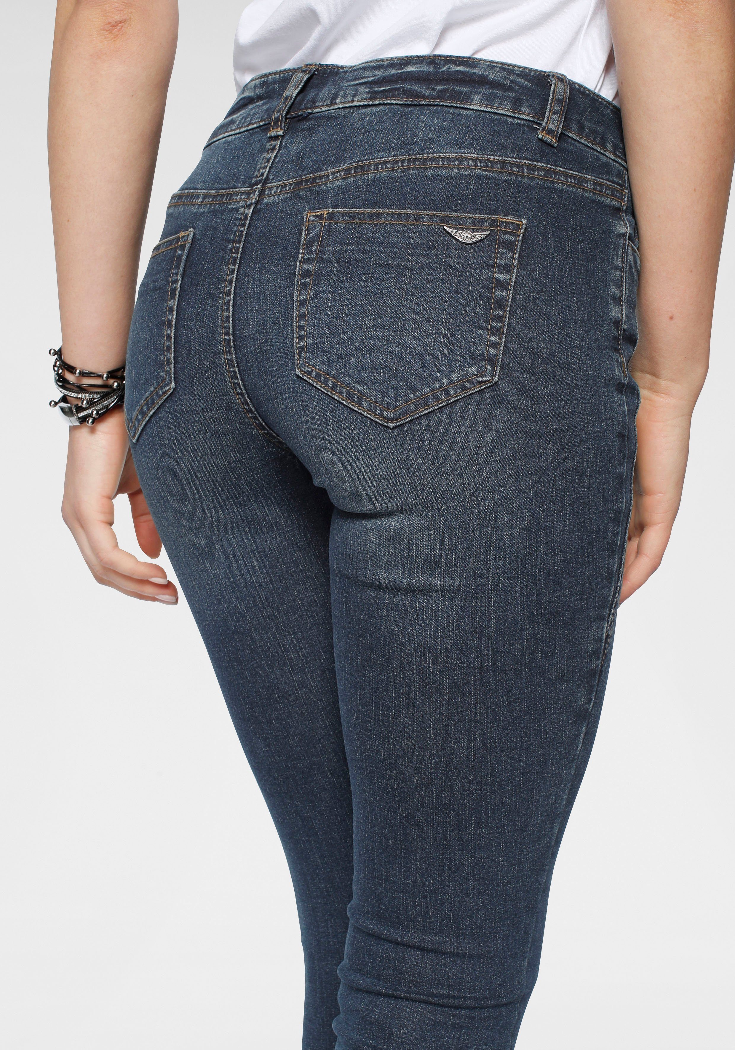 Arizona Skinny-fit-Jeans mit Keileinsätzen Low darkblue-used Waist