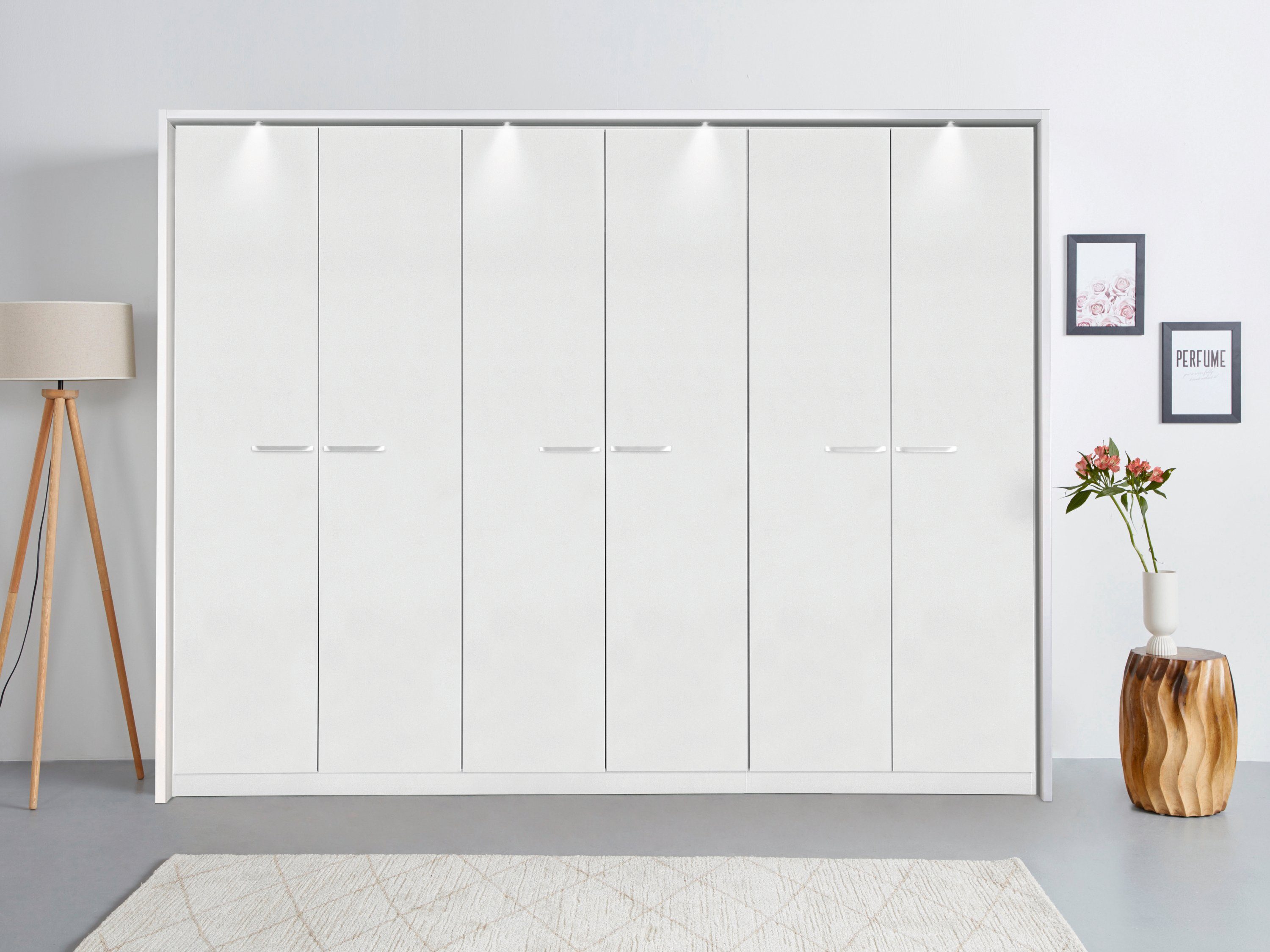 rauch Drehtürenschrank "Oteli", inkl. Passepartout optional mit Beleuchtung günstig online kaufen