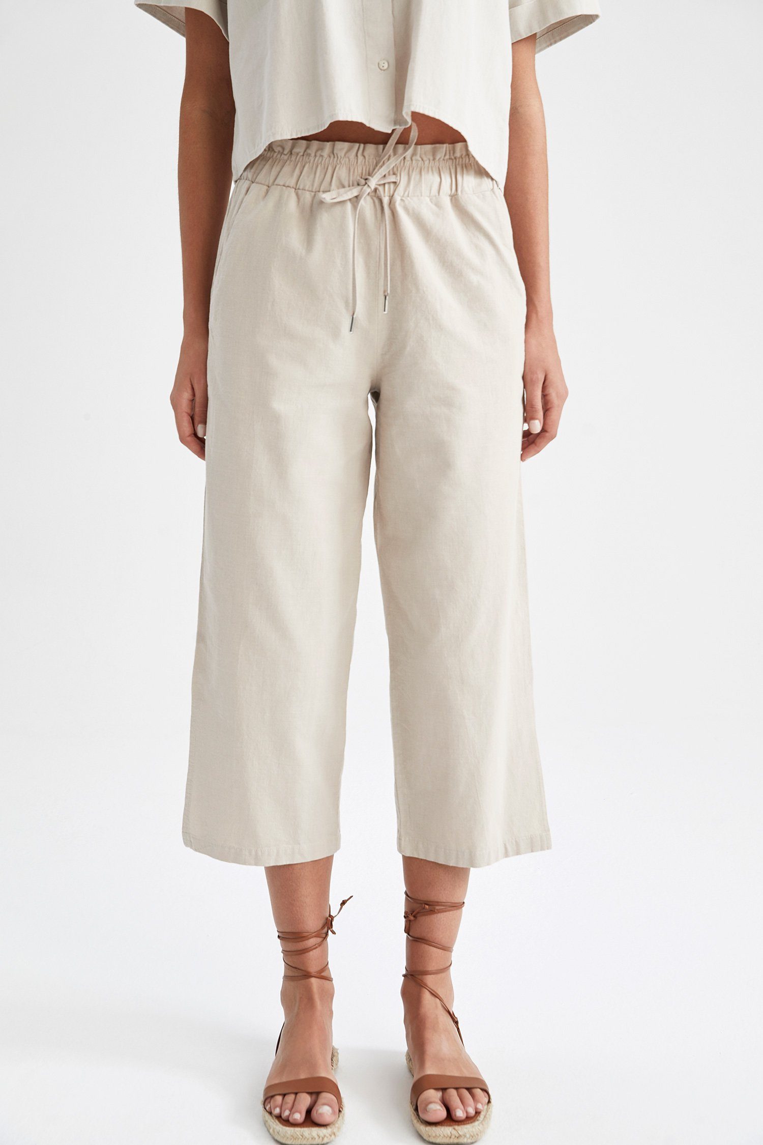 CROP Damen Caprihose Beige LEG WIDE DeFacto Caprihose