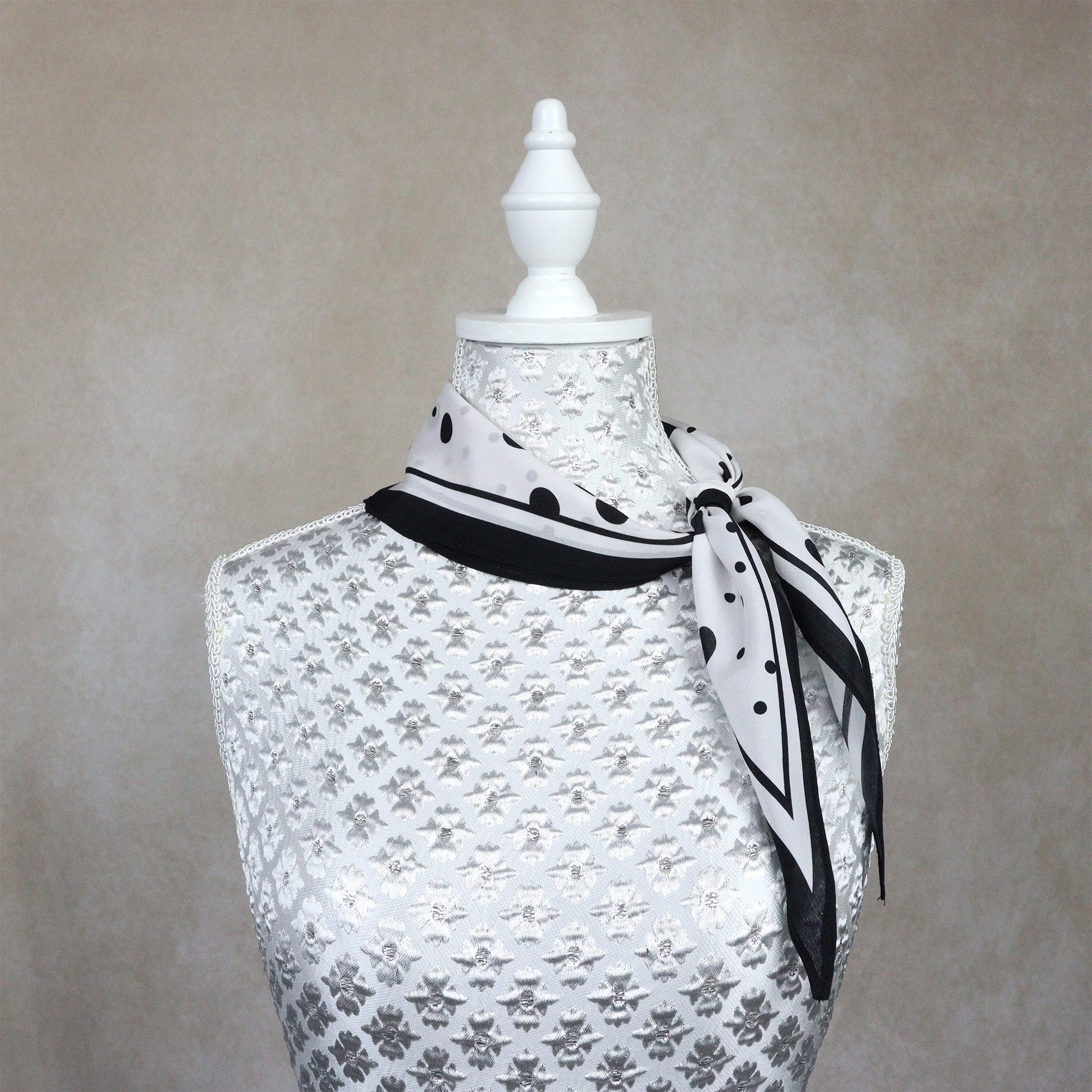 ZEBRO Modetuch Seiden Schleifen Schal