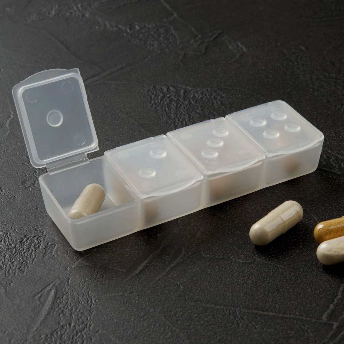 FACKELMANN Pillendose Tablettenbox 4 Fächer