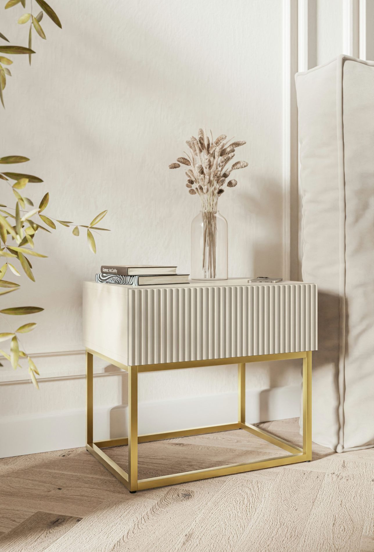 Selsey Nachttisch VELDIO, mit Schublade, gefräster Front und Metallbeinen, 50 cm