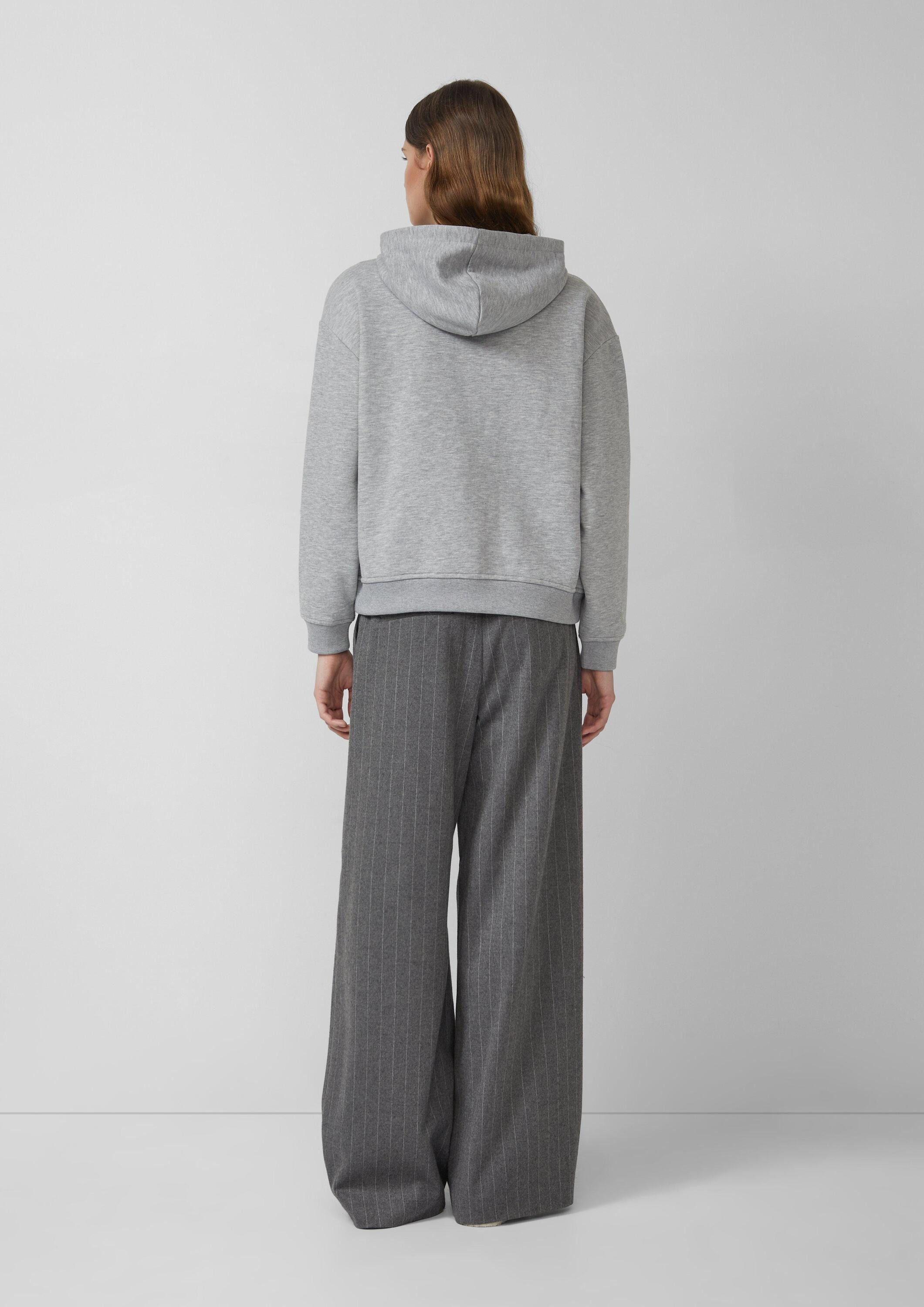 s.Oliver Sweatjacke Sweatshirt Jacke Weiche Sweatjacke mit Schmuckstein-Detail