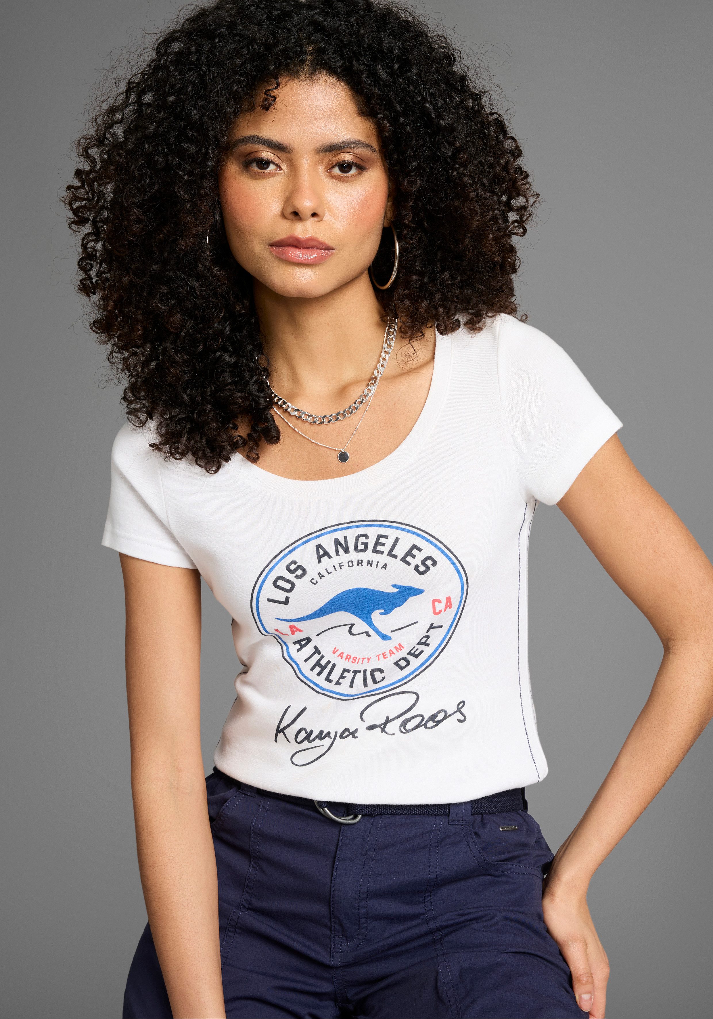KangaROOS T-Shirt Kurzarm, sehr figurbetont, im Vintage-Design, Rundhalsaus günstig online kaufen