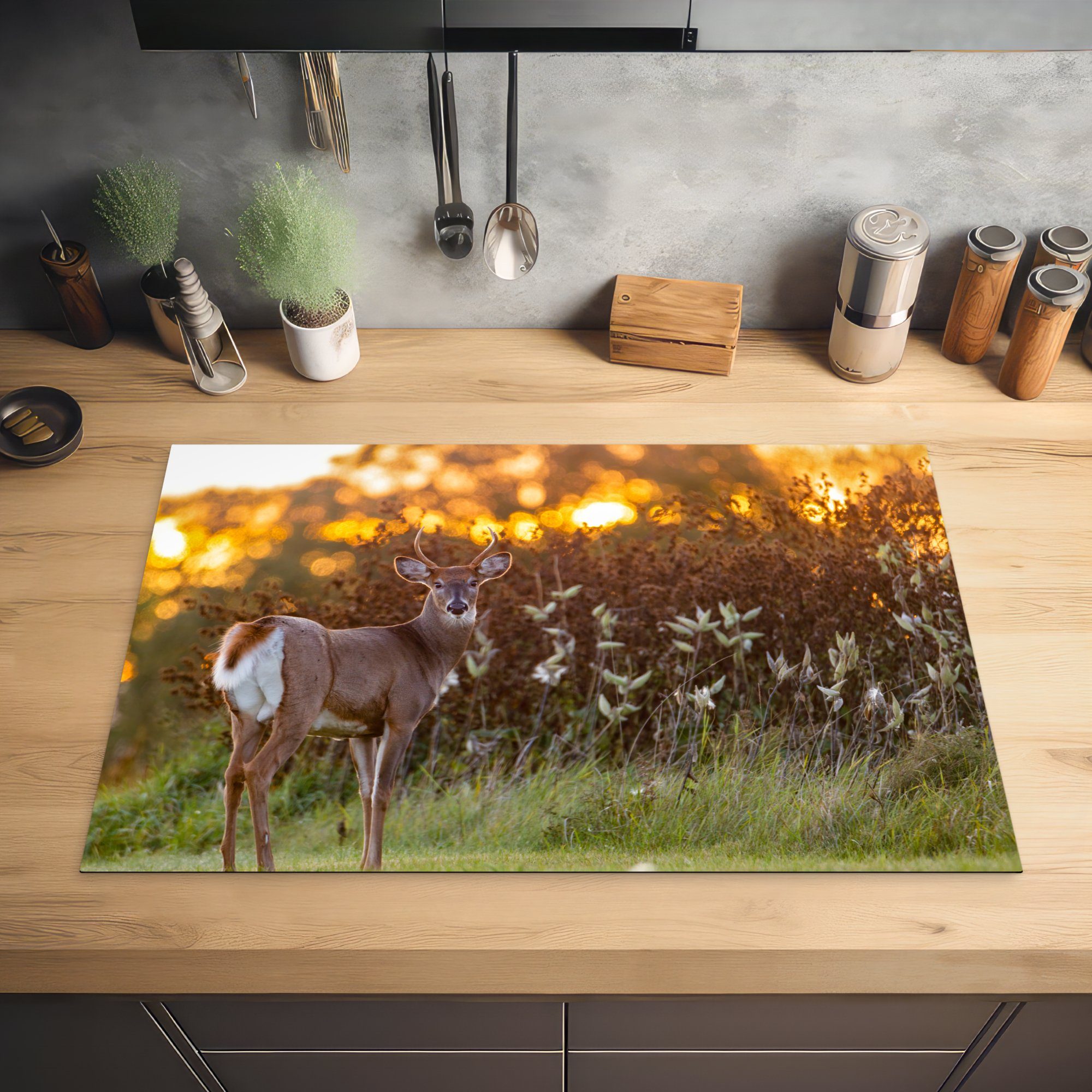 MuchoWow Herdblende-/Abdeckplatte tlg), cm, (1 81x52 Wildtiere küche, Ceranfeldabdeckung Hirsche Natur, Schutz Pflanzen - Vinyl, die Sonnenuntergang - Induktionskochfeld für - 