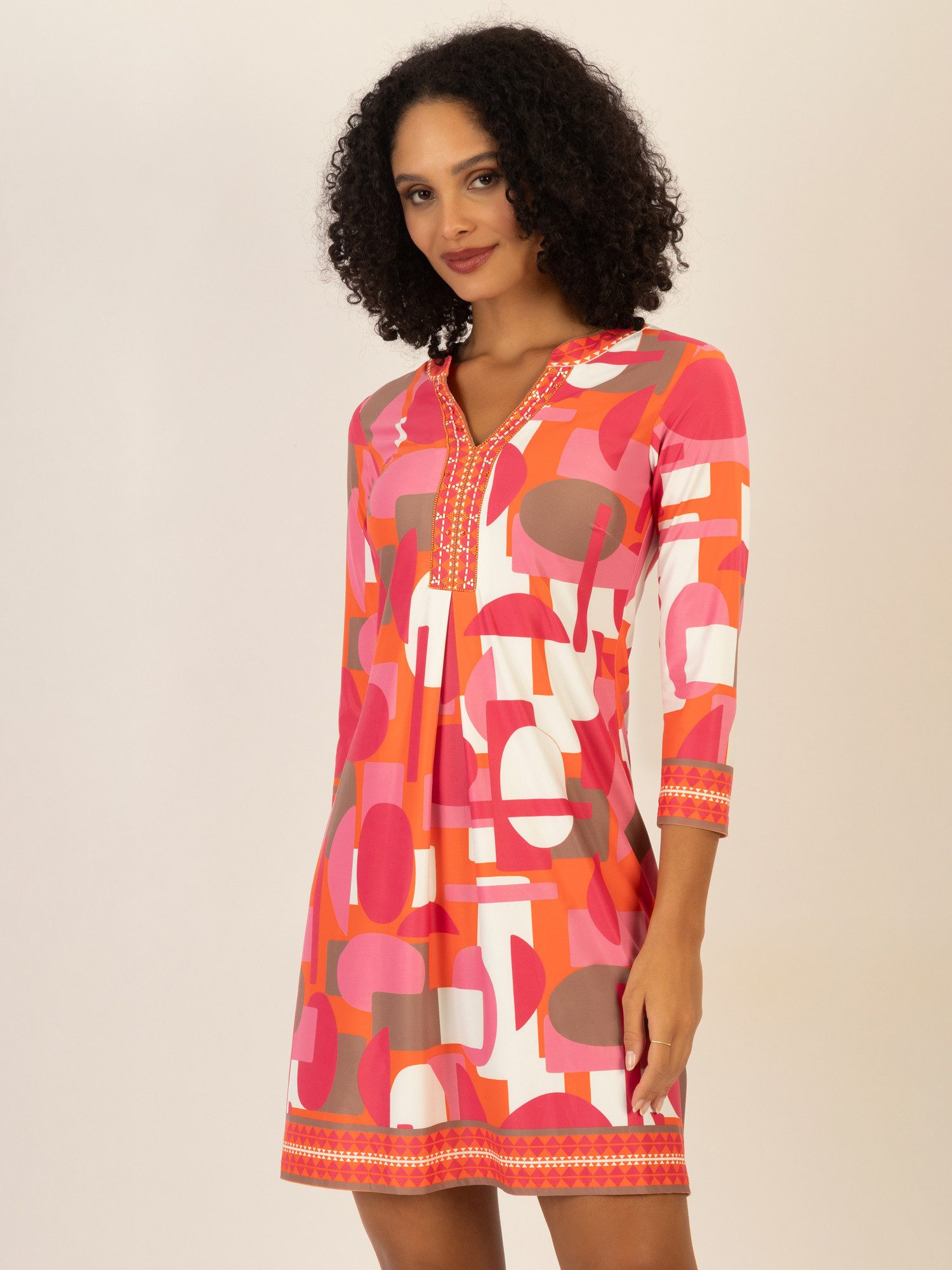 mint & mia Midikleid mit Print und Zierborten günstig online kaufen