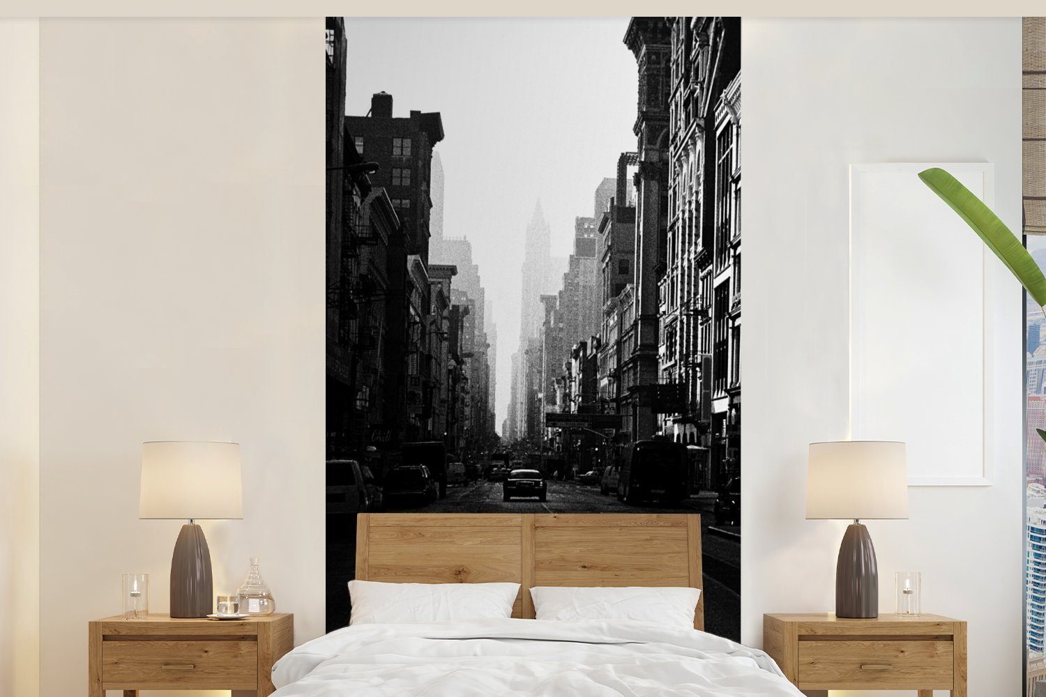 MuchoWow Fototapete Autofahrt durch eine ruhige Straße in New York in schwarz-weiß, Matt, bedruckt, (2 St), Vliestapete für Wohnzimmer Schlafzimmer Küche, Fototapete