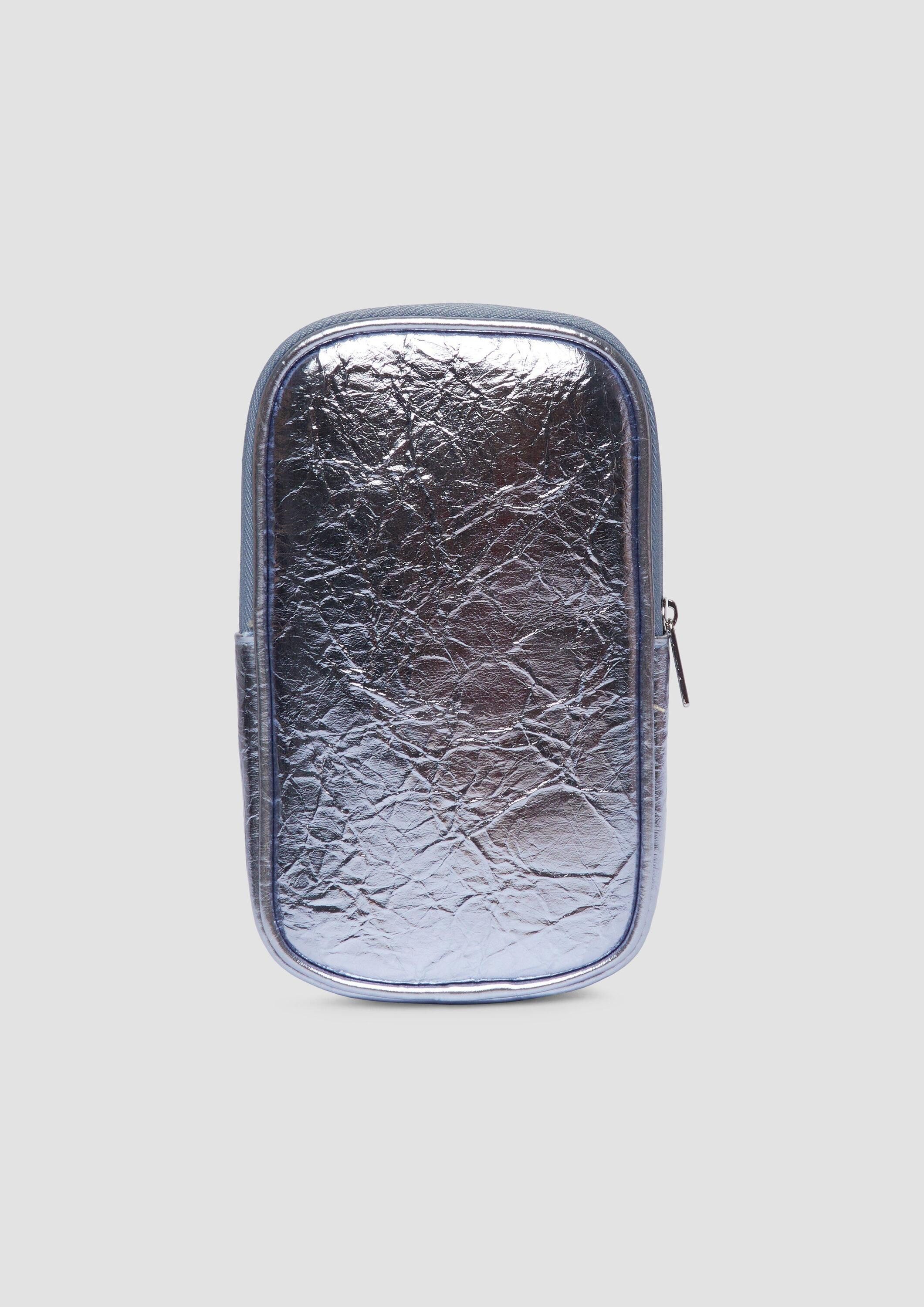 s.Oliver Handytasche Tasche, Handytasche in Leder-Optik mit längenverstellbarem Schulterriemen