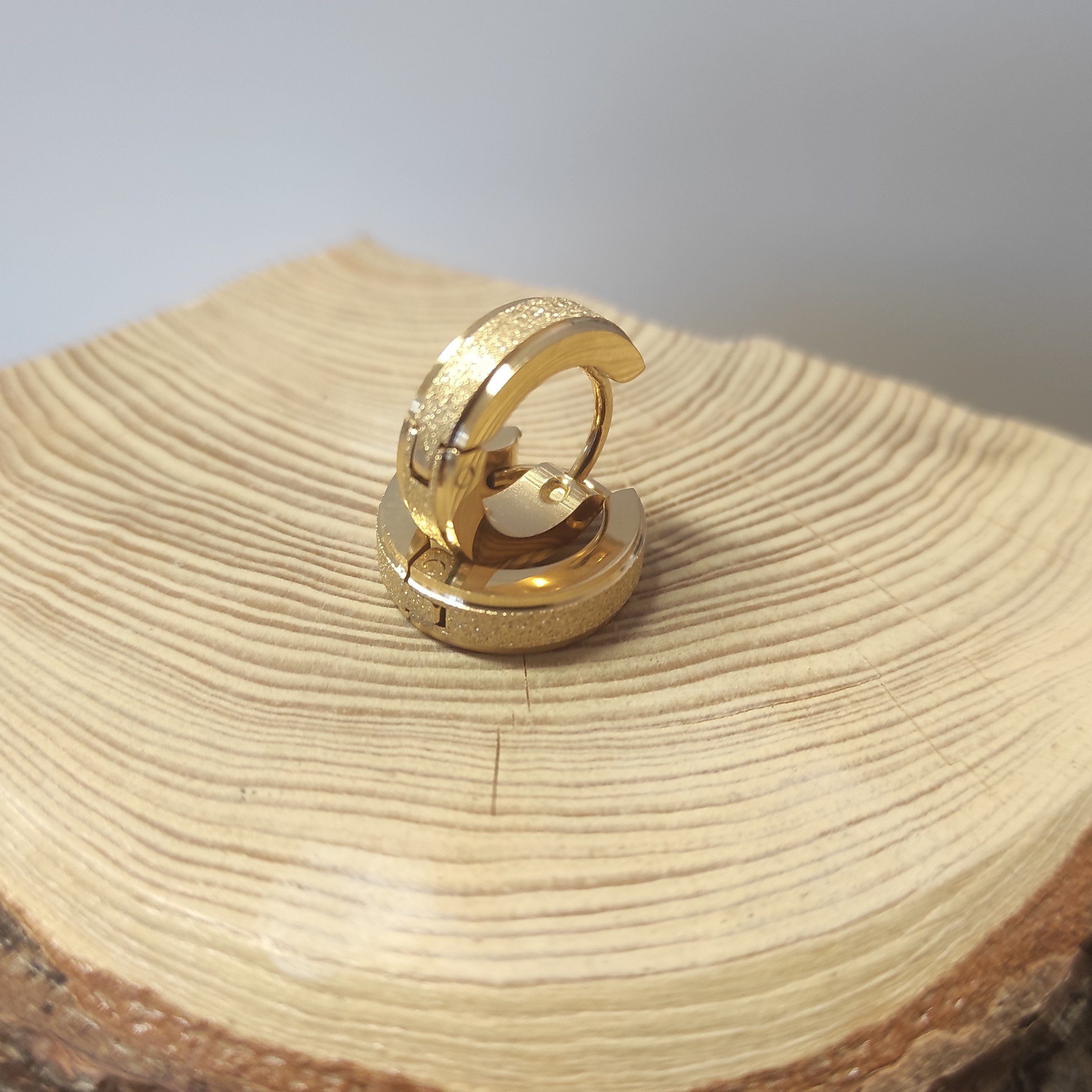 Paar Gold 2-tlg), BUNGSA Ohrschmuck Creolen sand-gestrahlt (1 Damen Creolen-Set Edelstahl 4mm Ohrringe Stück), (2 aus