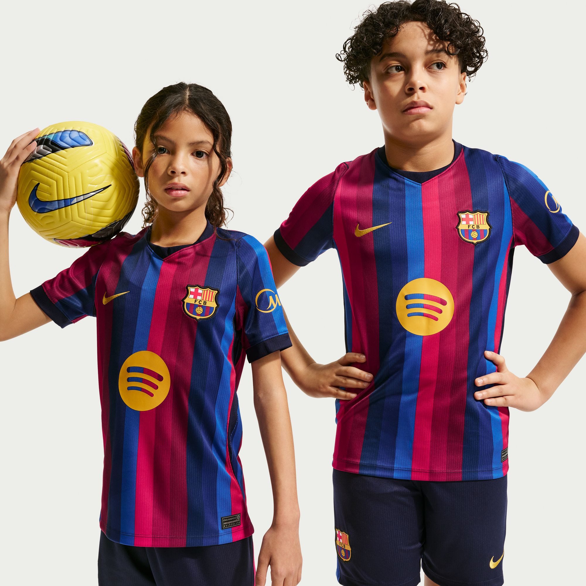 Nike Fußballtrikot FCB Y NK DF JSY SS STAD HM mit Rundhalsausschnitt, Kurzarm, aus Polyester