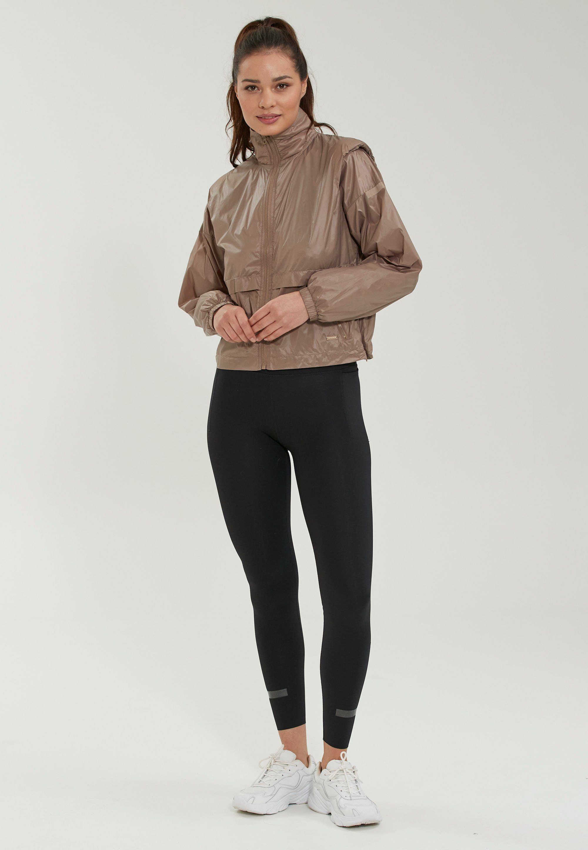 ATHLECIA Laufjacke Korlily mit Reflektoren