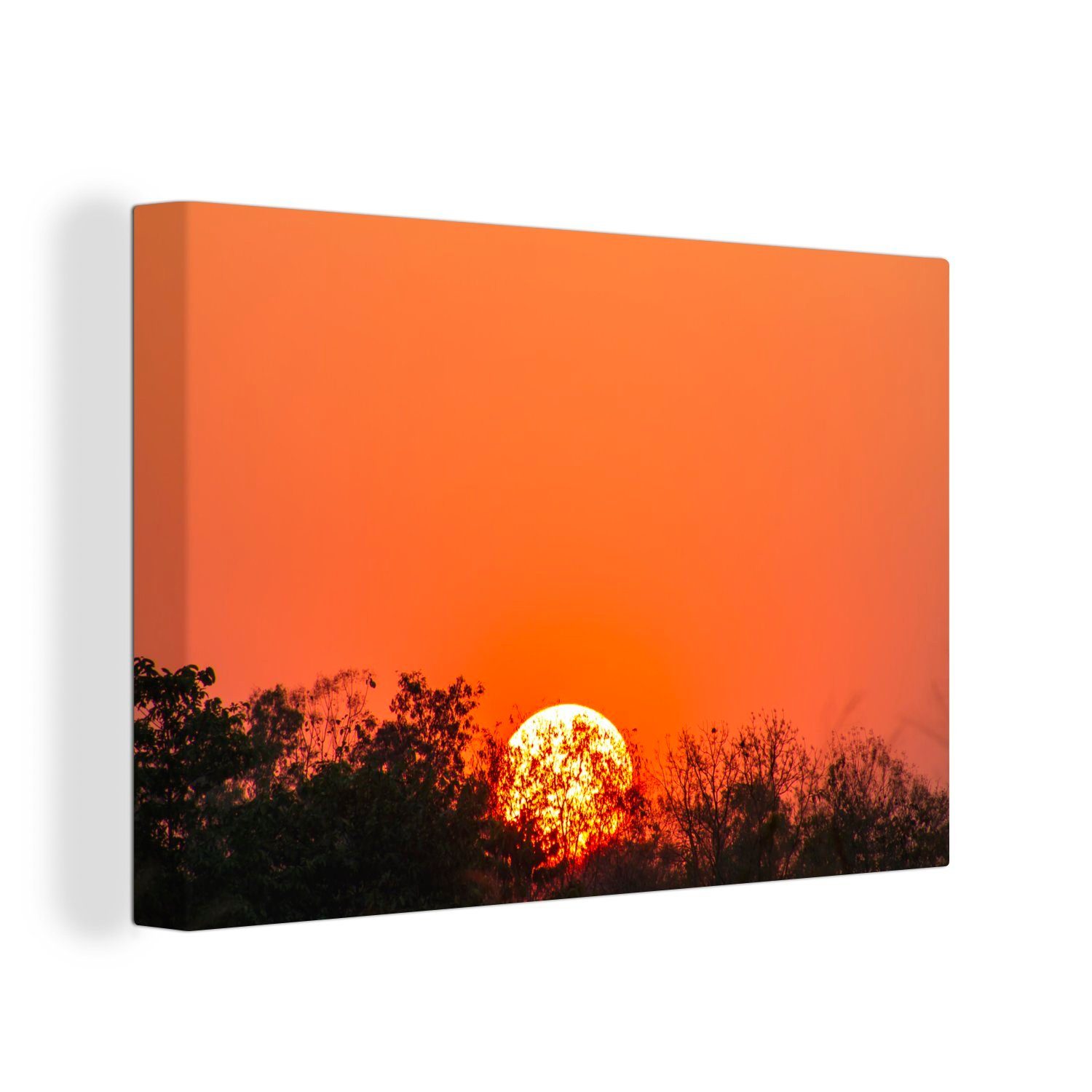 Die (1 Leinwandbilder, Sonne 30x20 cm den Leinwandbild einer hinter Hitzewelle, aufgehende Wanddeko, Wandbild OneMillionCanvasses® während Aufhängefertig, Bäumen St),