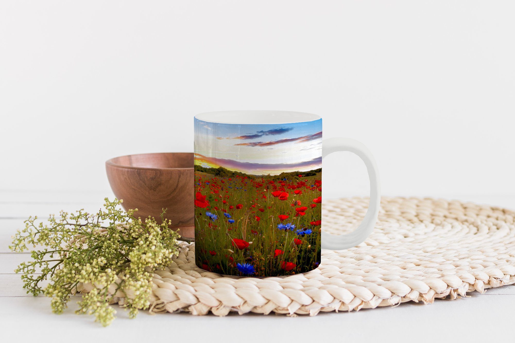 Teetasse, Geschenk Tasse Becher, Keramik, Kaffeetassen, Teetasse, Mohnblumen Rot, MuchoWow - - Blumenwiese