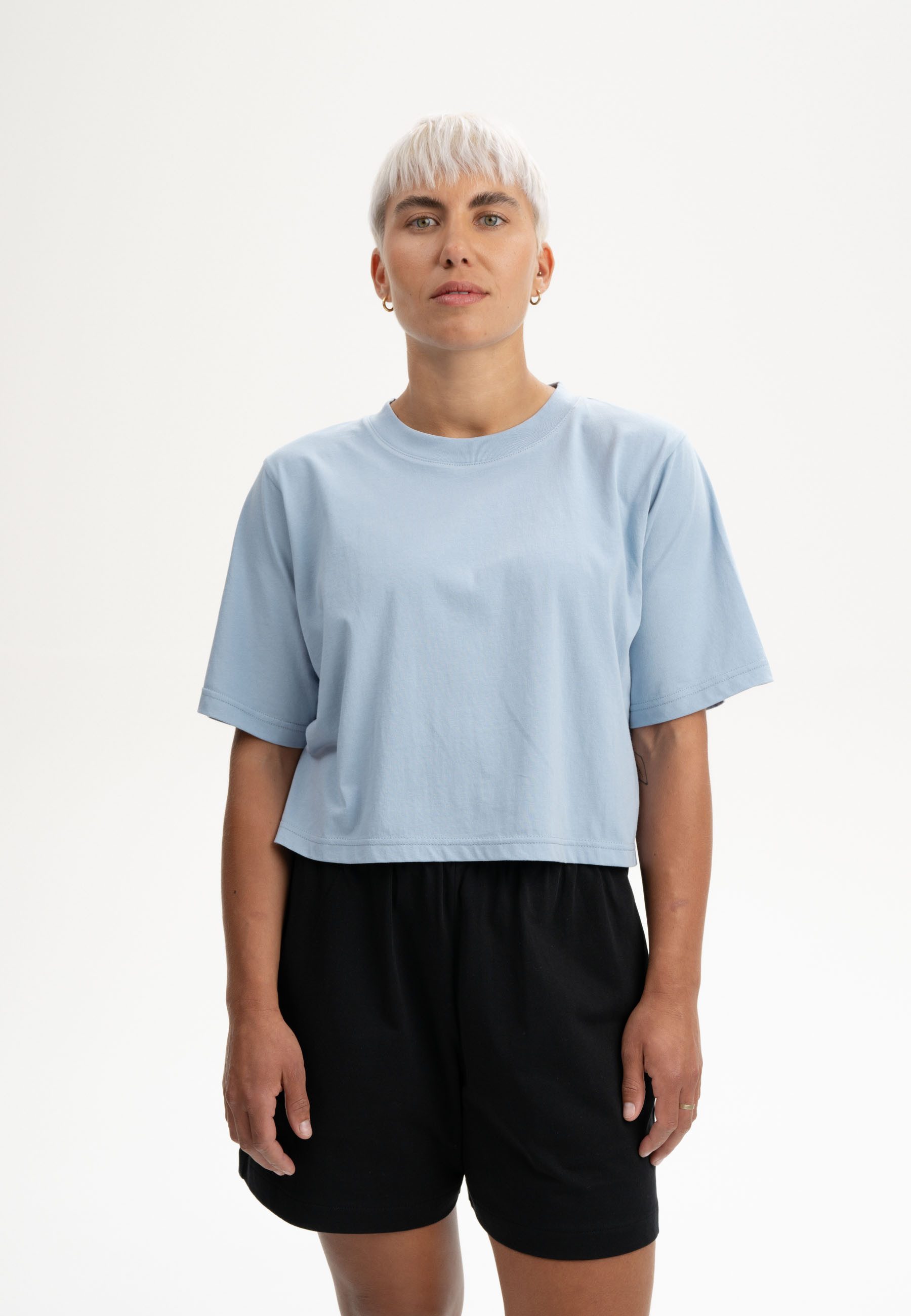 MELA Kurzarmshirt Cropped T-Shirt Style DESNA Fein gerippter Kragen