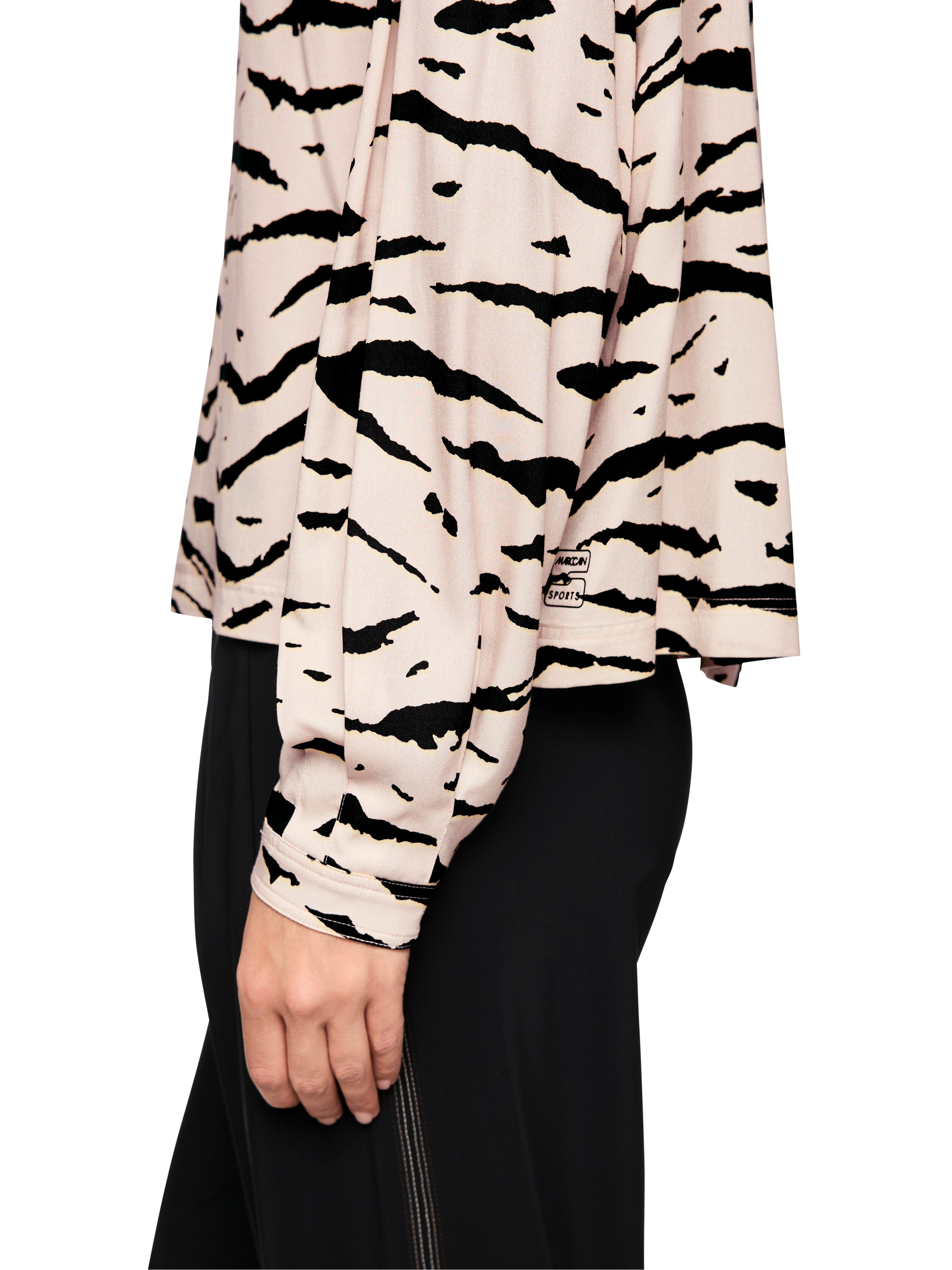 Marc Cain Langarmbluse Tiger Mania Premium Damenmode mit Print, weit geschnitten