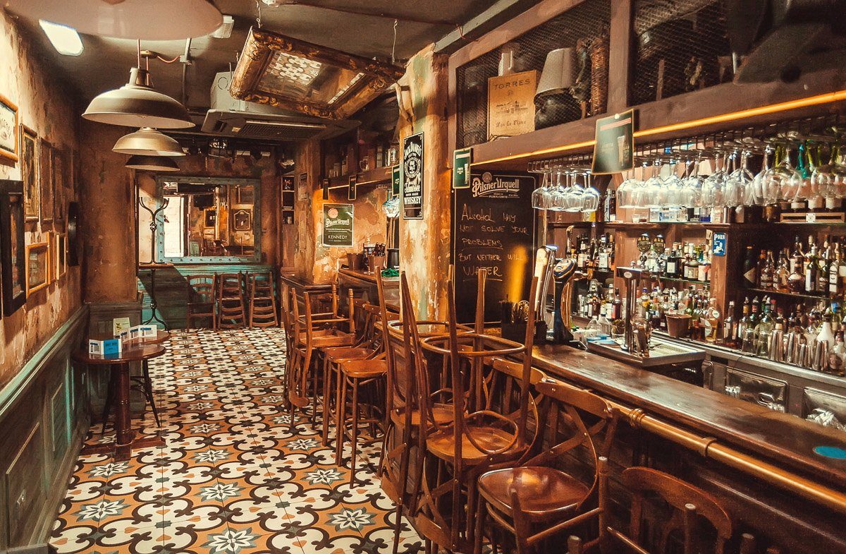 Papermoon Fototapete »RETRO PUBBAR BISTRO RESTAURANT VINTAGE