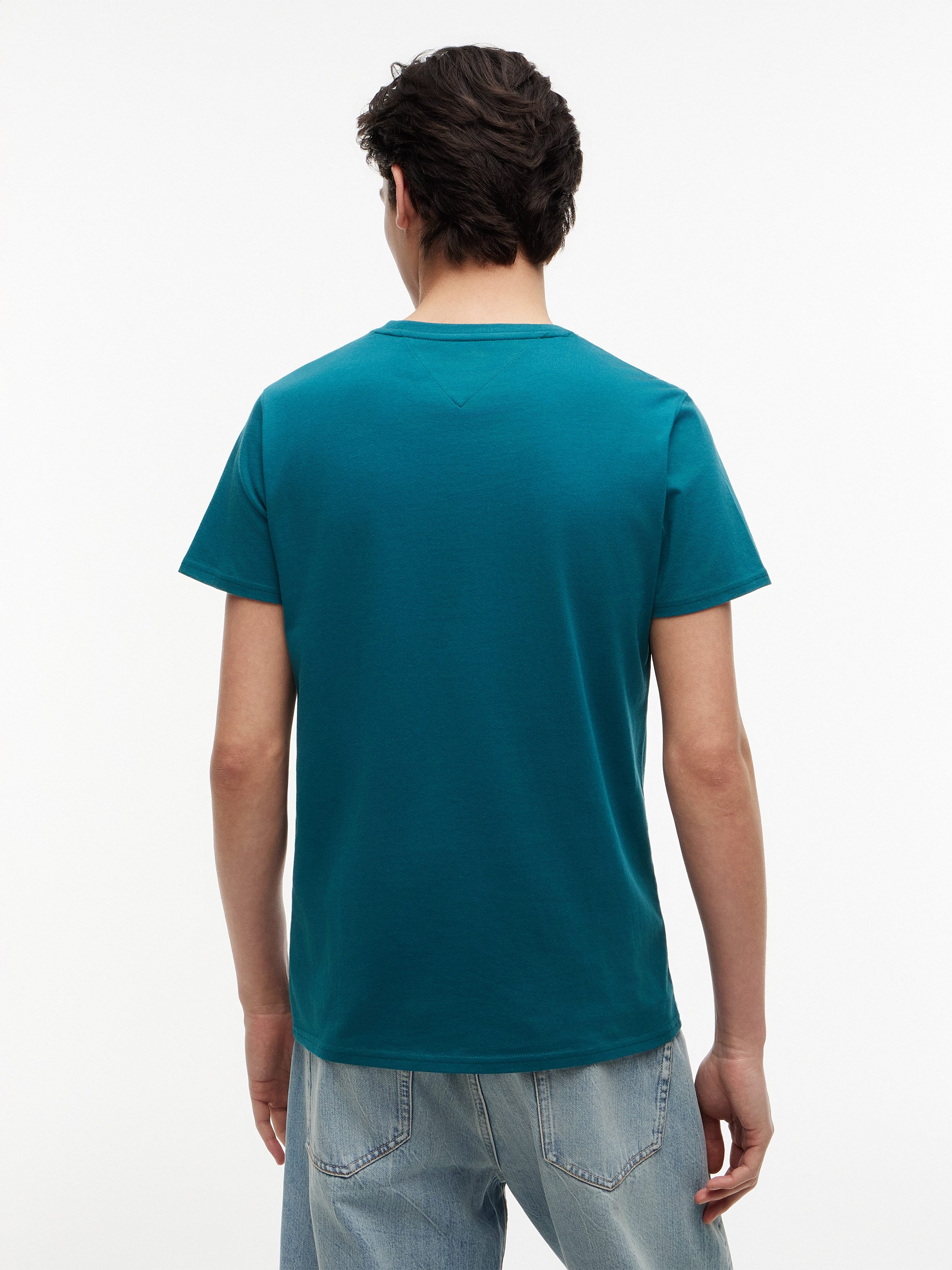 Tommy Jeans T-Shirt TJM ESSENTIAL SOLID TEE mit Rundhalsausschnitt und dezenter Logo-Flag