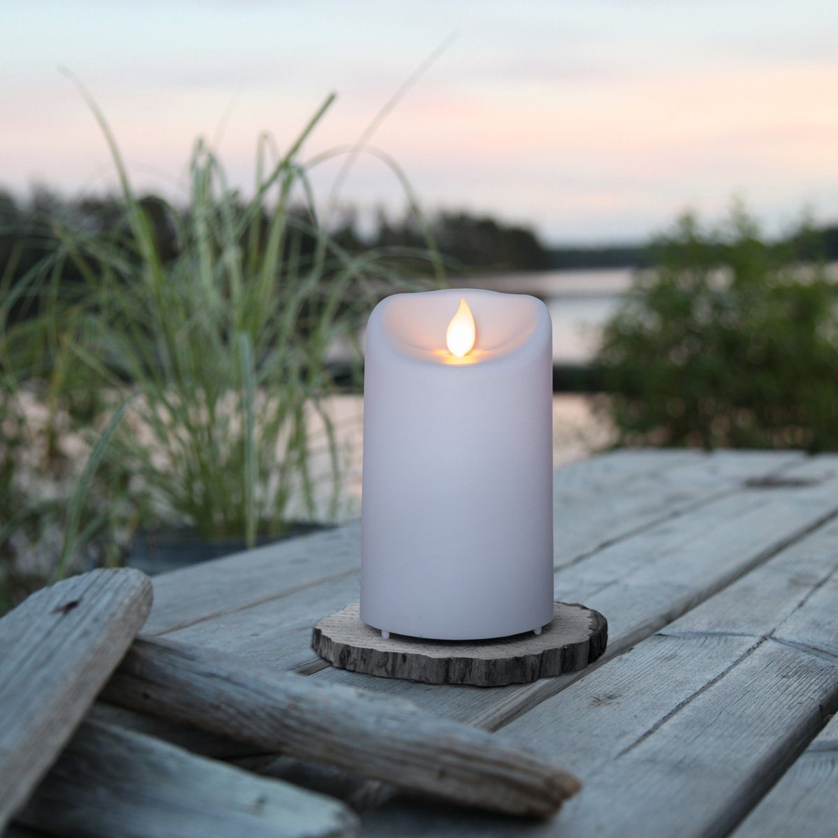 STAR TRADING LED-Kerze mit bewegter Flamme - Kunststoff - H: 12,5cm - Timer günstig online kaufen