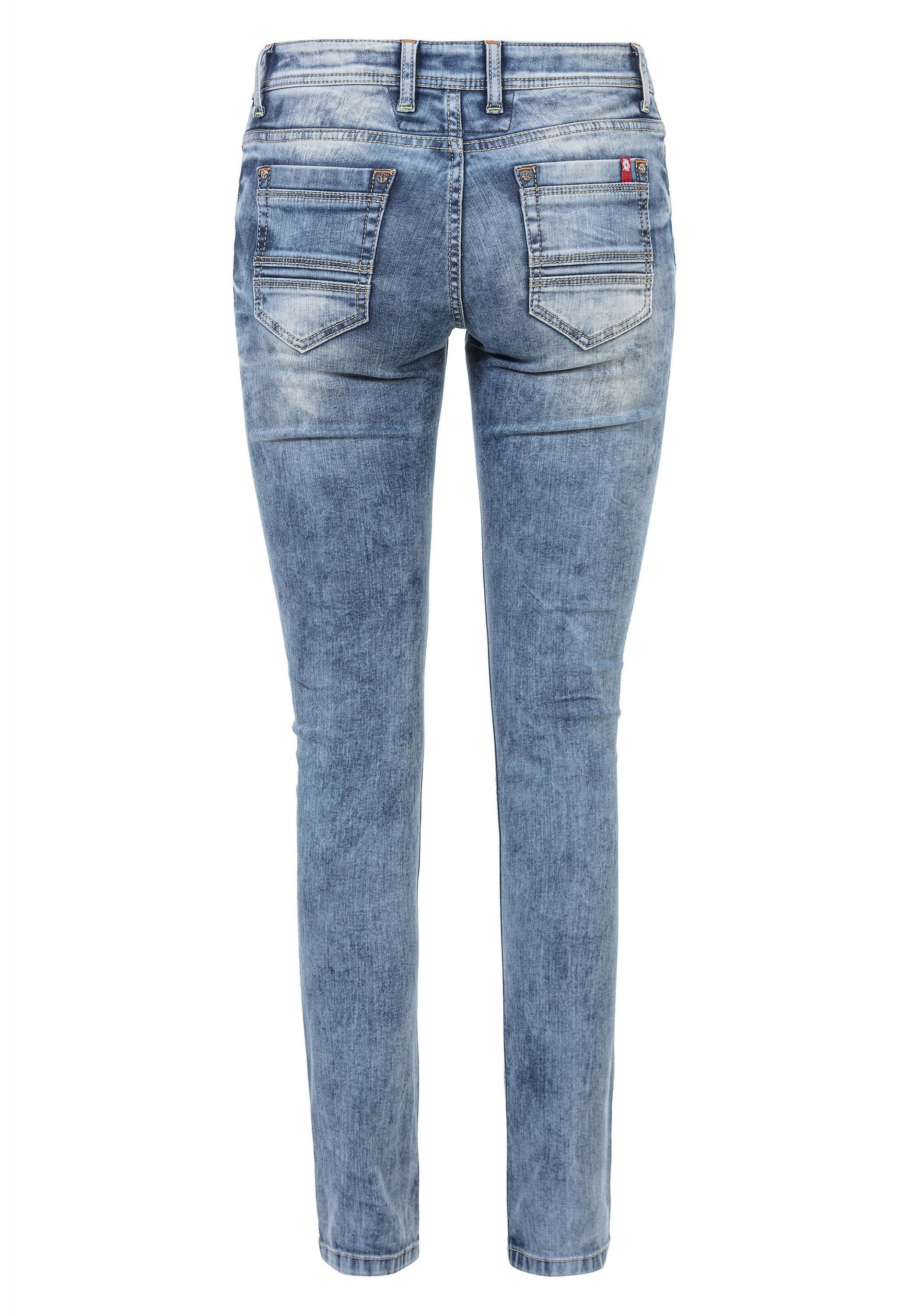 Cipo & Baxx Slim-fit-Jeans Jeans im Used-Look, WD443