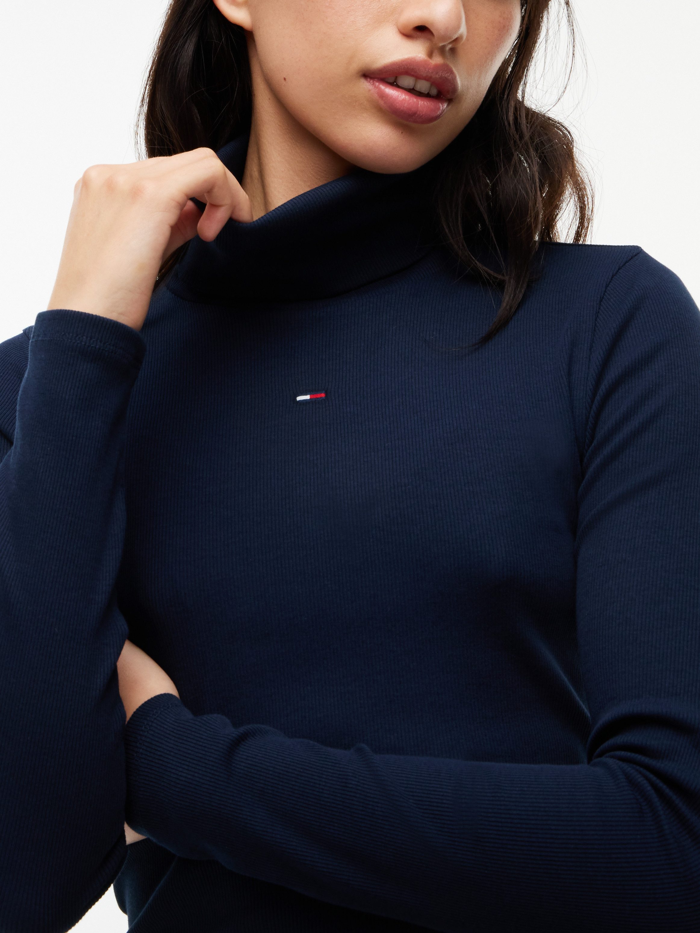 Tommy Jeans Jerseykleid TJW TURTLNCK BODYCON MIDI DRESS Baumwollmischung, figurbetont