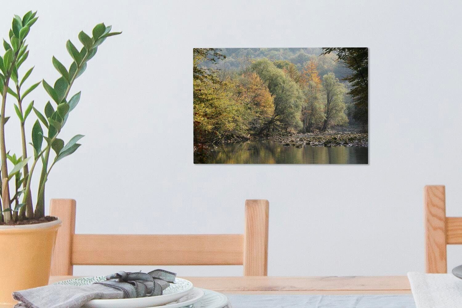 OneMillionCanvasses® Leinwandbild Spiegelung St), der (1 wunderschönen Wanddeko, 30x20 herbstlich Wandbild gefärbten im, Wälder Leinwandbilder, Aufhängefertig, cm