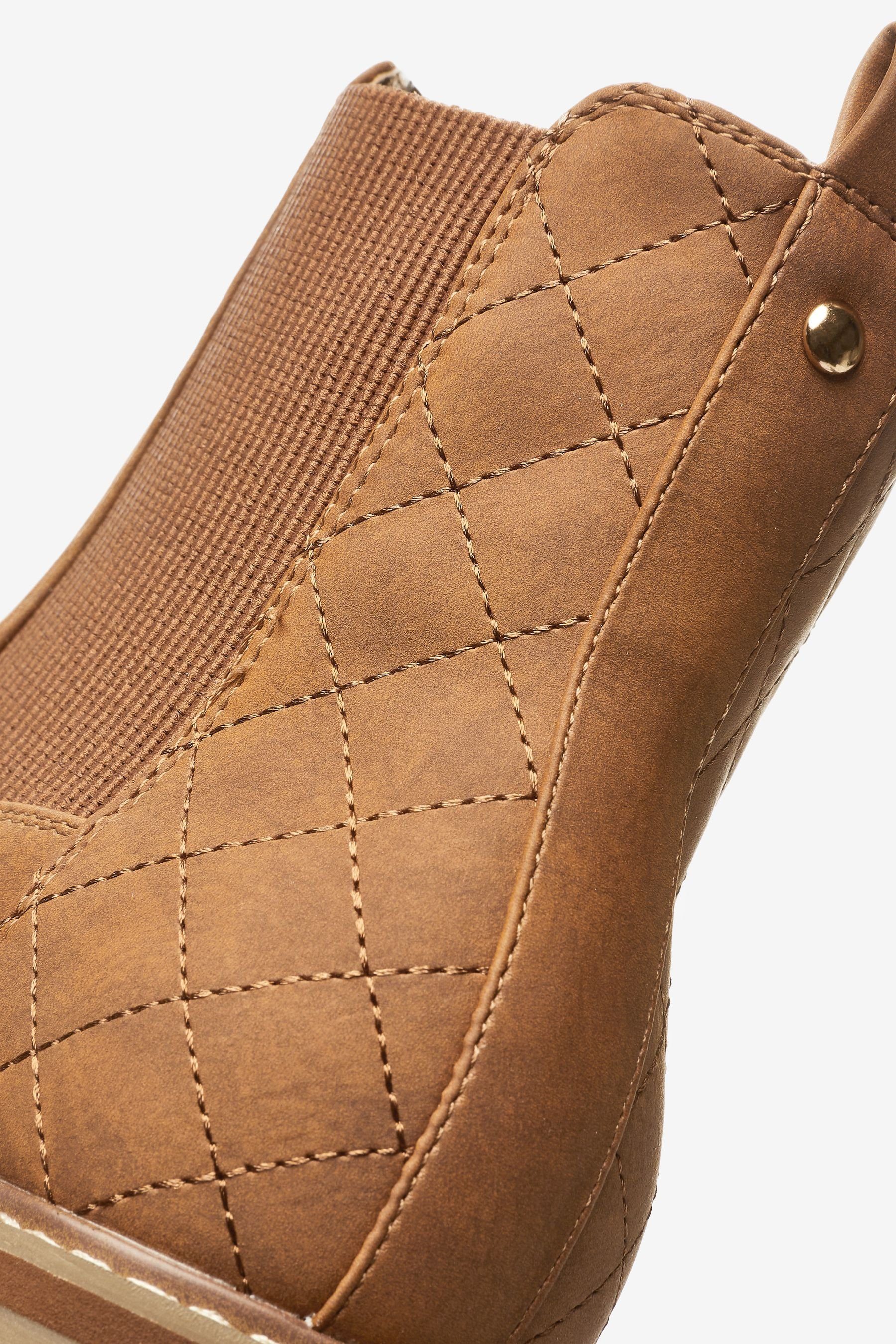 Next Tan Chelseas, Comfort (1-tlg) Forever weite extra Passform Chelseaboots Brown