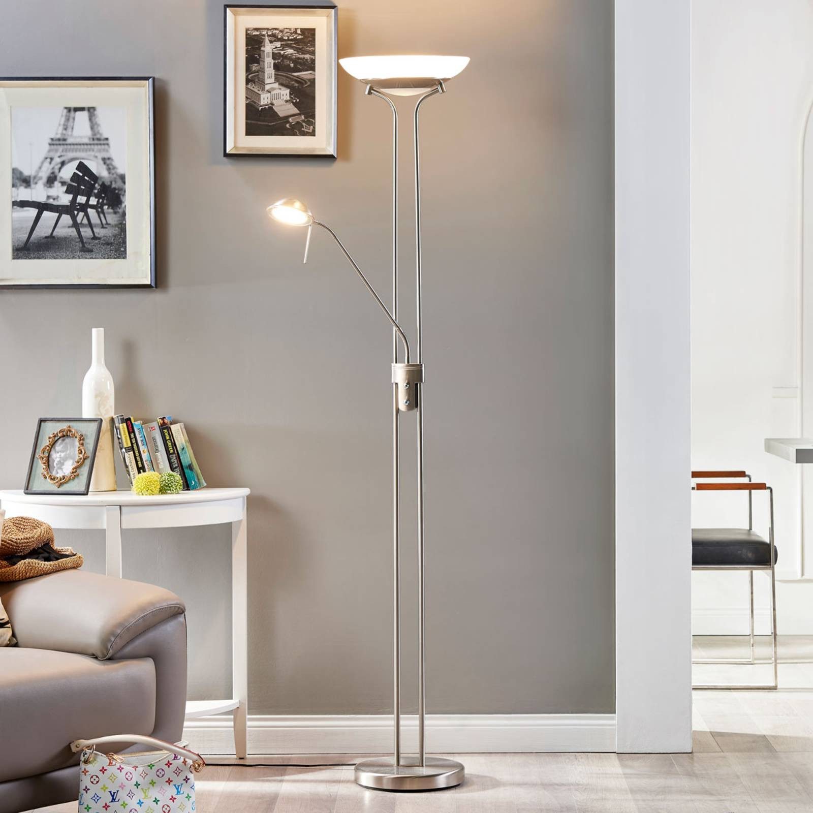 Lindby Stehlampe Yveta, LED, Metall, Alu warmweiß IP20, 1 x 20 W LED + 1 x 5 W LED, warmweiß