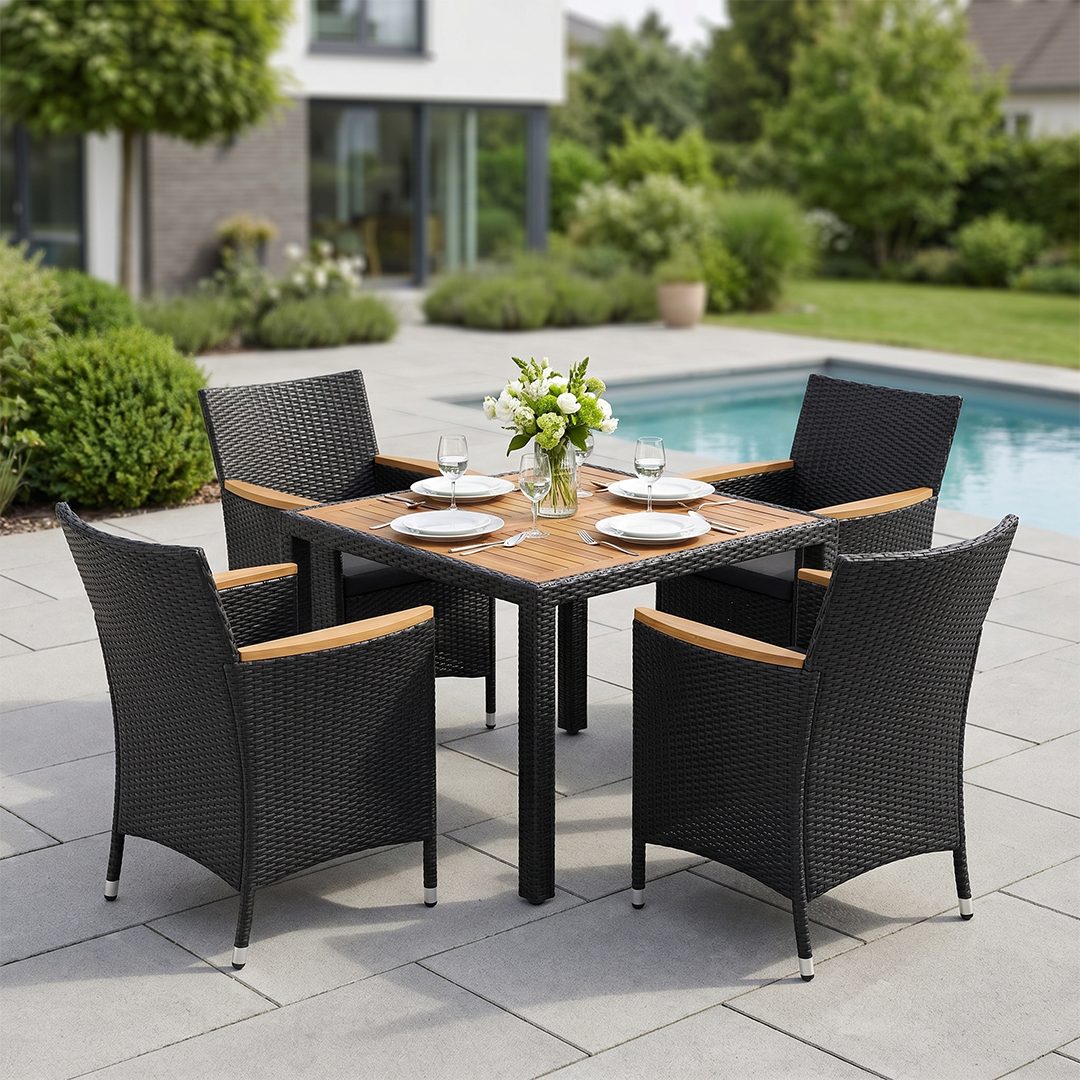 STEELSØN Garten-Essgruppe Fawaris wetterfest, Polyrattan Sitzgruppe mit Akazienholz, (Schwarz, 1 Tisch & 4 Gartenstühle), Gartentisch verfügbar mit 4 oder 6 Stühlen