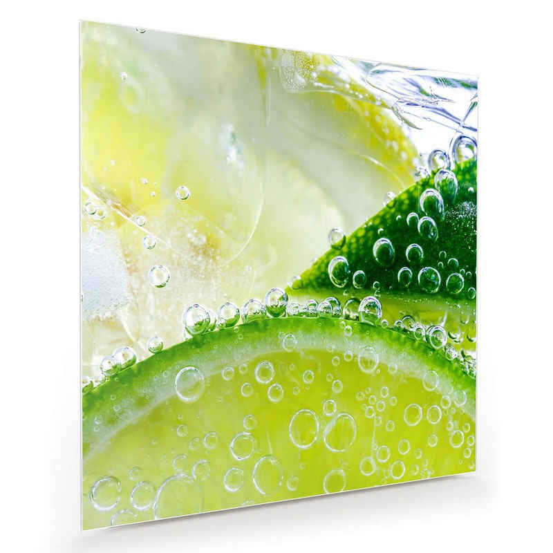 Primedeco Glasbild Wandbild Quadratisch Limette im Glas mit Aufhängung, Früchte