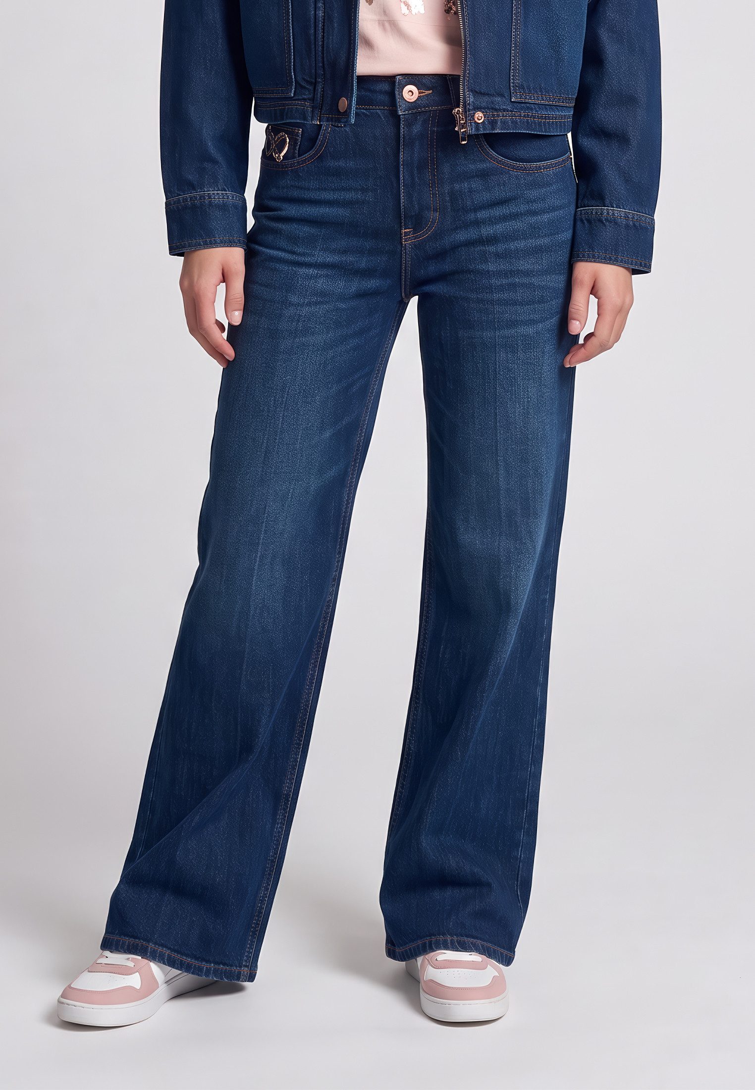 MARC AUREL Mom-Jeans mit Schmuckbadge