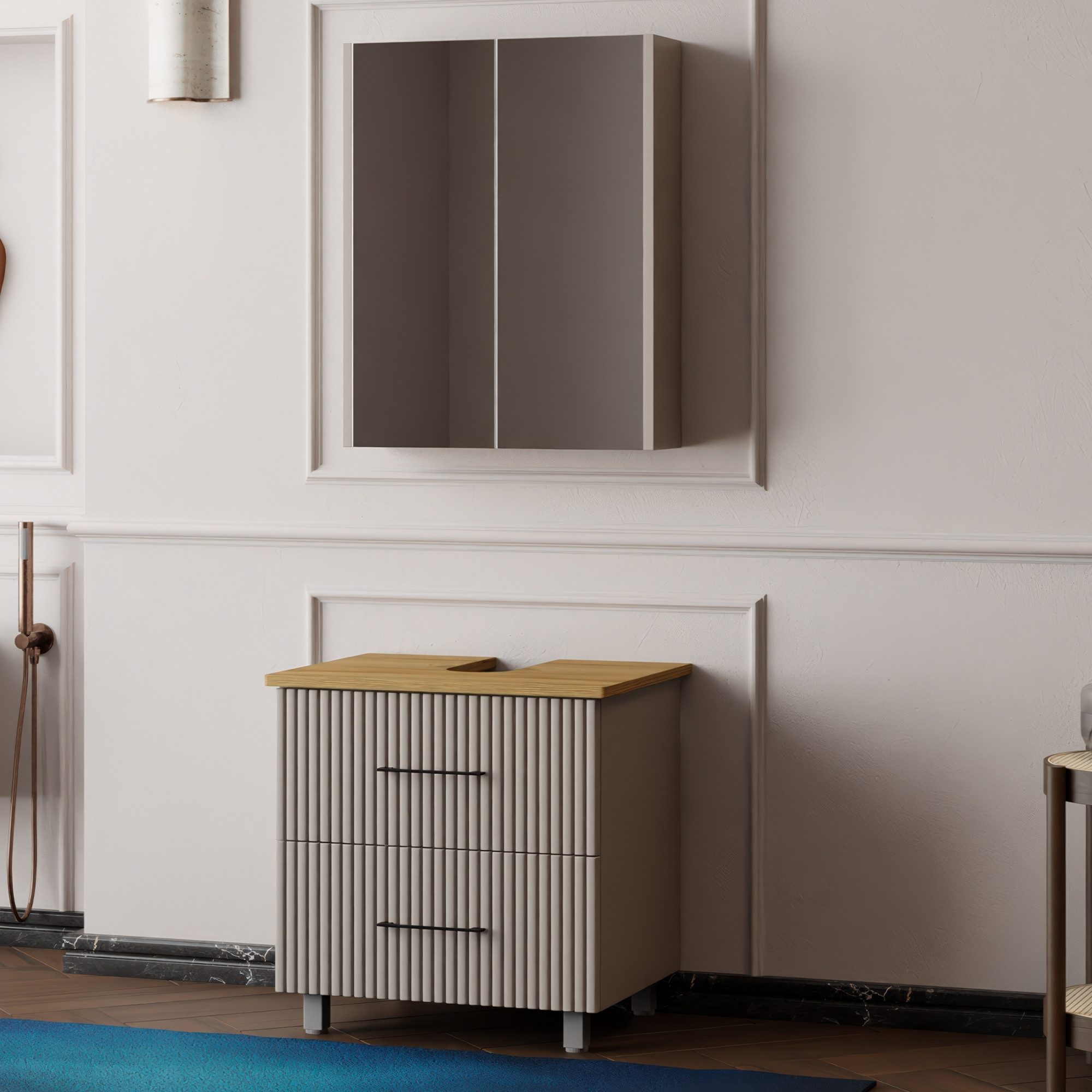 Karen Badmöbel-Set Stehendes Badmöbel Set Liana, (Komplett-Set, Standartmäßig 2-Teilig (Unterschrank, Spiegelschrank), Optionaler Hochschrank, 2-St., Lieferumfang: Unterschrank & Spiegelschrank), Pastellfarbe, Riffeloptik, Bügelgriffe, Softclose