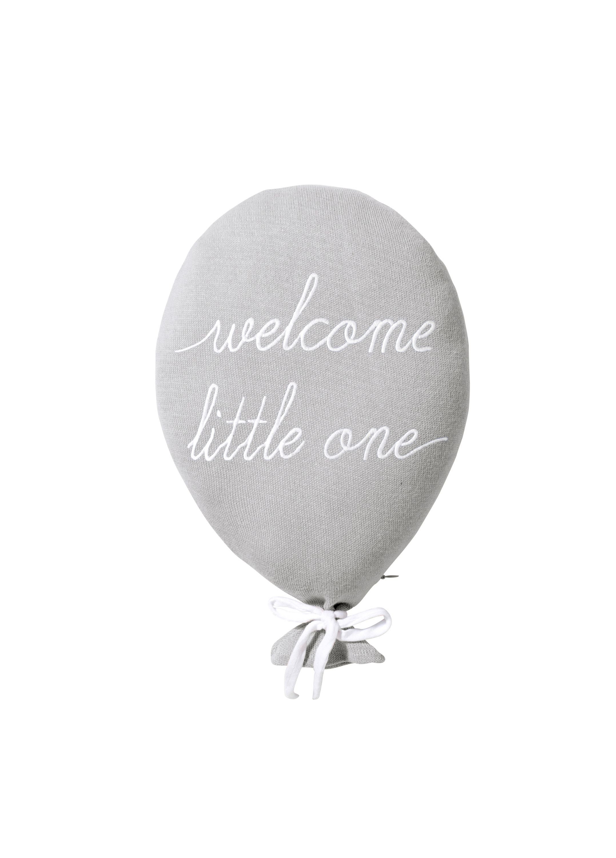Nordic Coast Company Wanddekoobjekt, Dekokissen Ballon Grau "Welcome Little One" aus 100% zertifizierte Baumwolle Bezug abnehmbar Wanddekoration Babykissen Junge Mädchen ideal als Geschenk