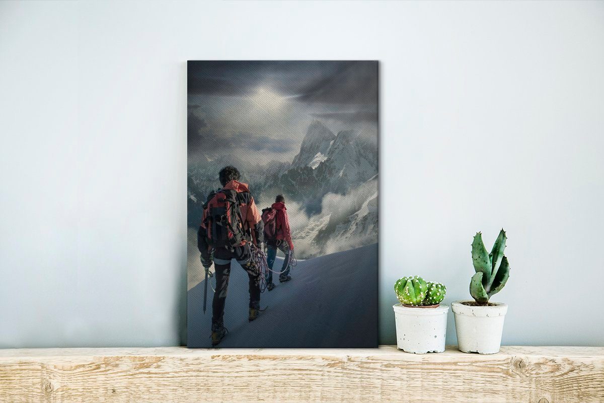 einem Leinwandbild St), auf Zwei Bergsteiger Zackenaufhänger, Gemälde, fertig des Leinwandbild inkl. Schneehang Mont bespannt cm (1 Blanc, OneMillionCanvasses® 20x30