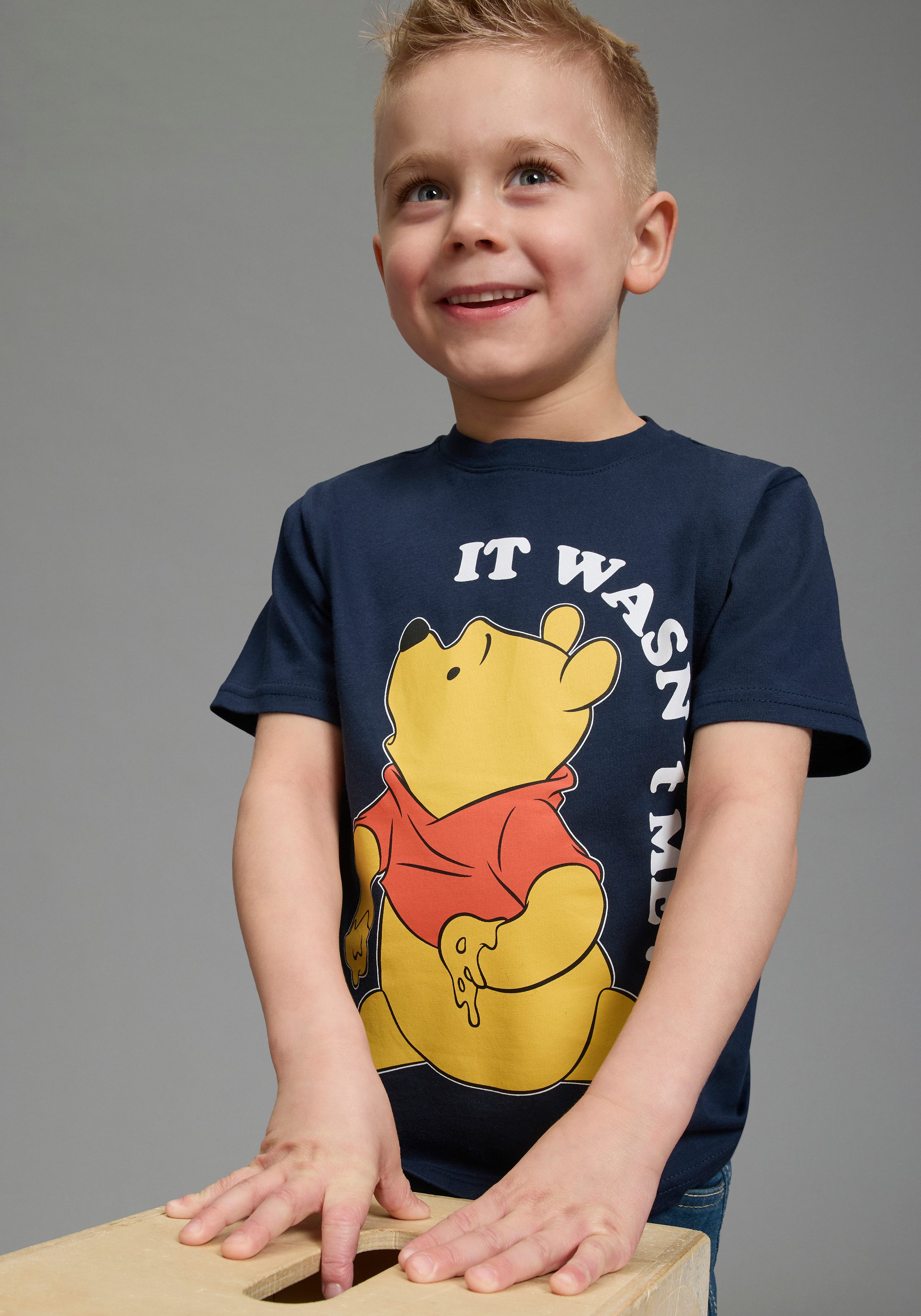 KIDSWORLD T-Shirt WINNIE Pooh: it wasn't me - Disney Shirt normale Schnittform, Kurzarm, bedruckte Optik, aus Baumwolle