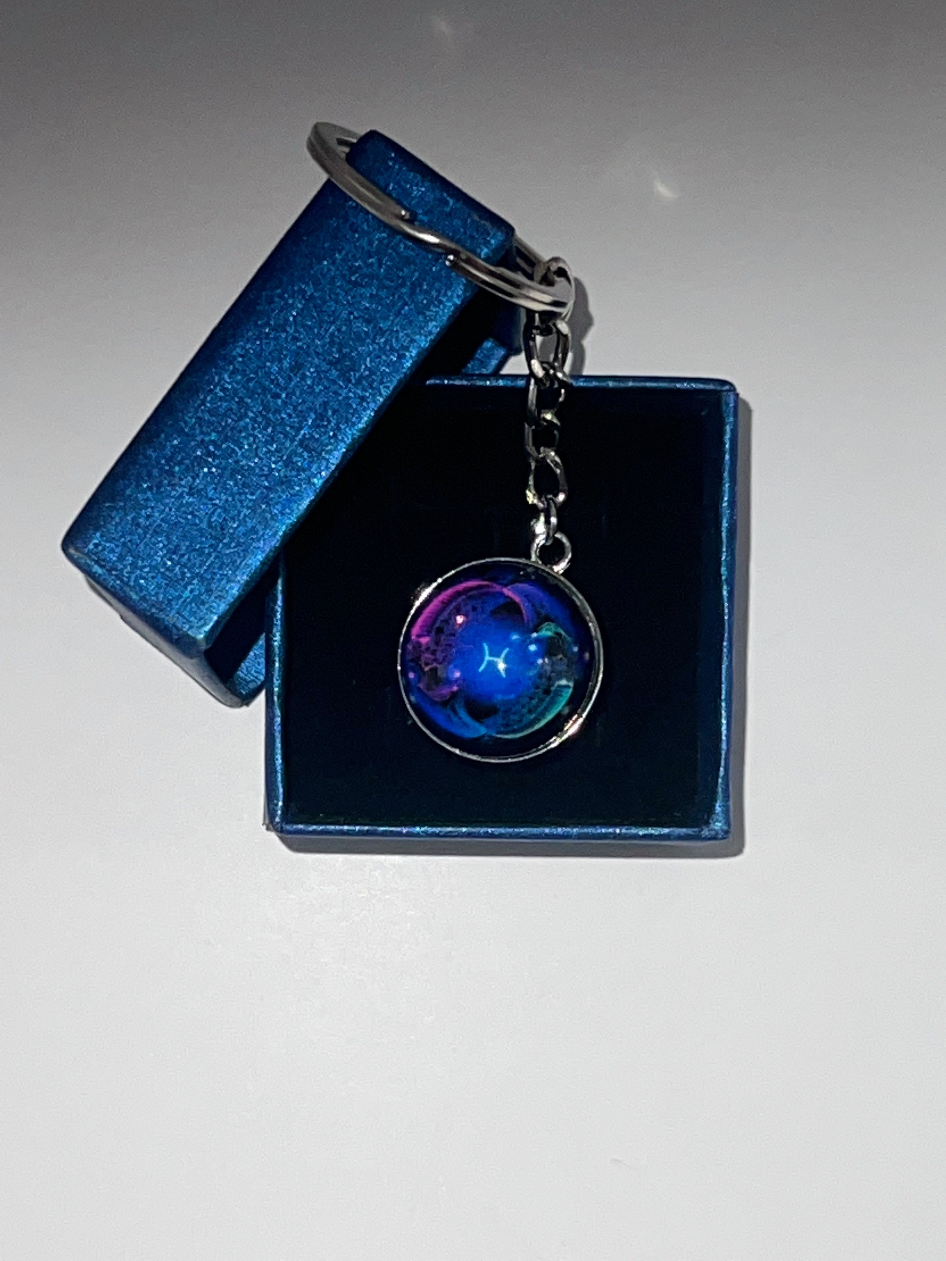 Stelby Schlüsselanhänger mit Gravur Sternzeichen Schlüsselanhänger 3D mit G günstig online kaufen