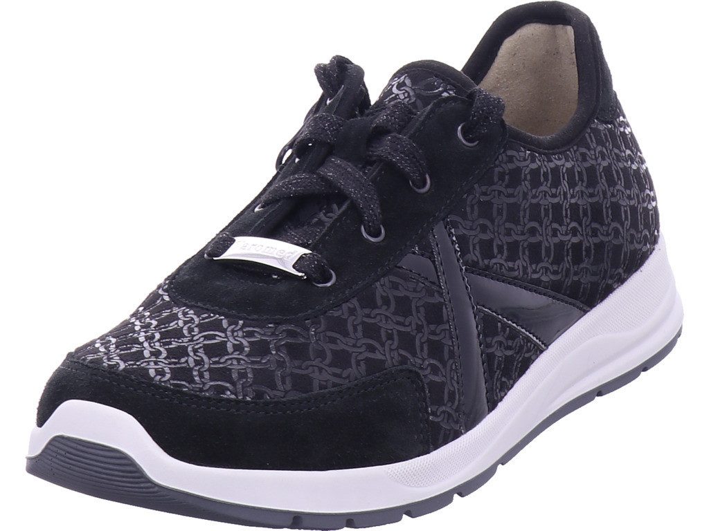 Schnürschuh