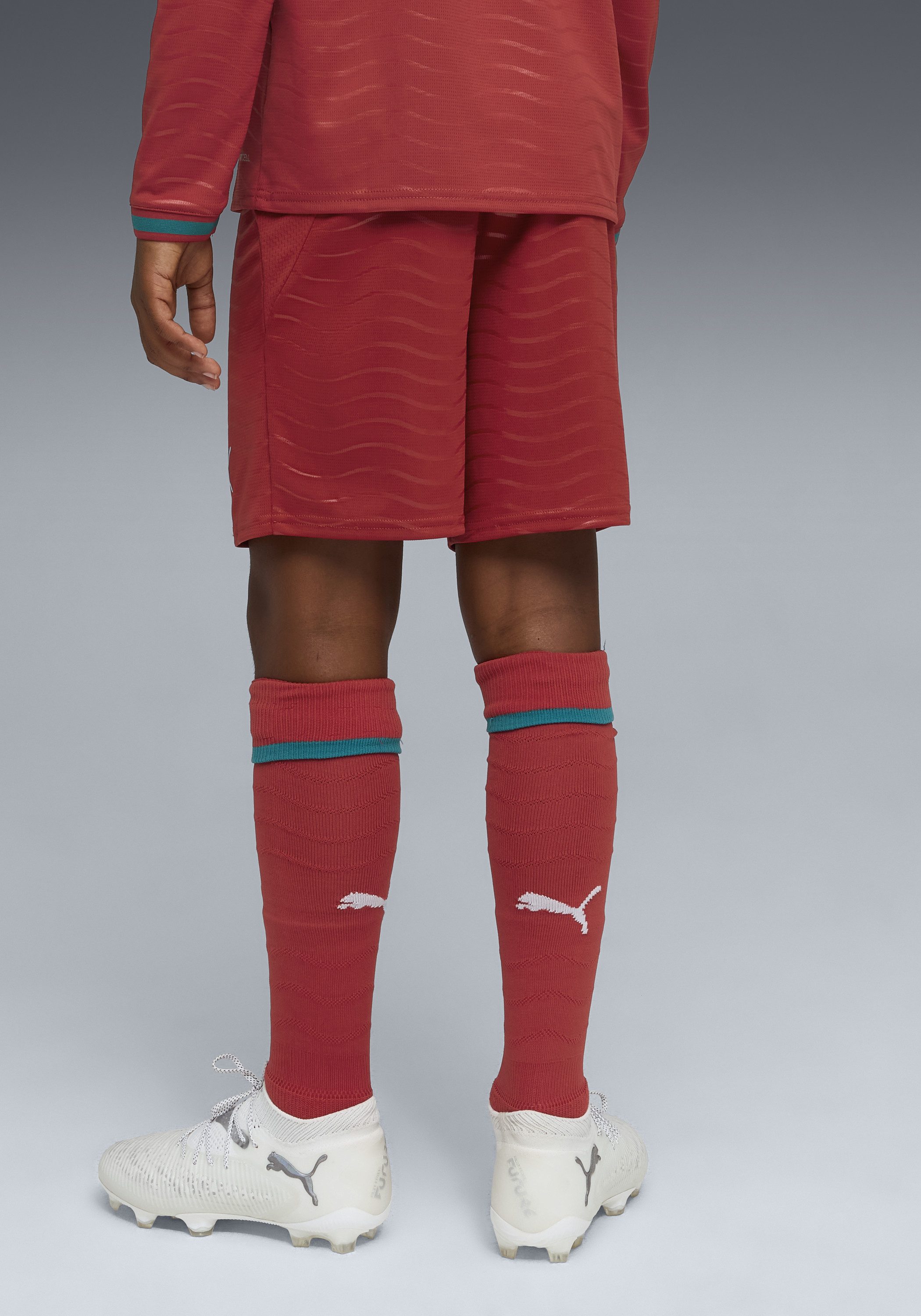 PUMA Trainingsshorts FPF SHORTS REPLICA JR aus atmungsaktivem Material, mit DryCELL Technologie, Regular Fit