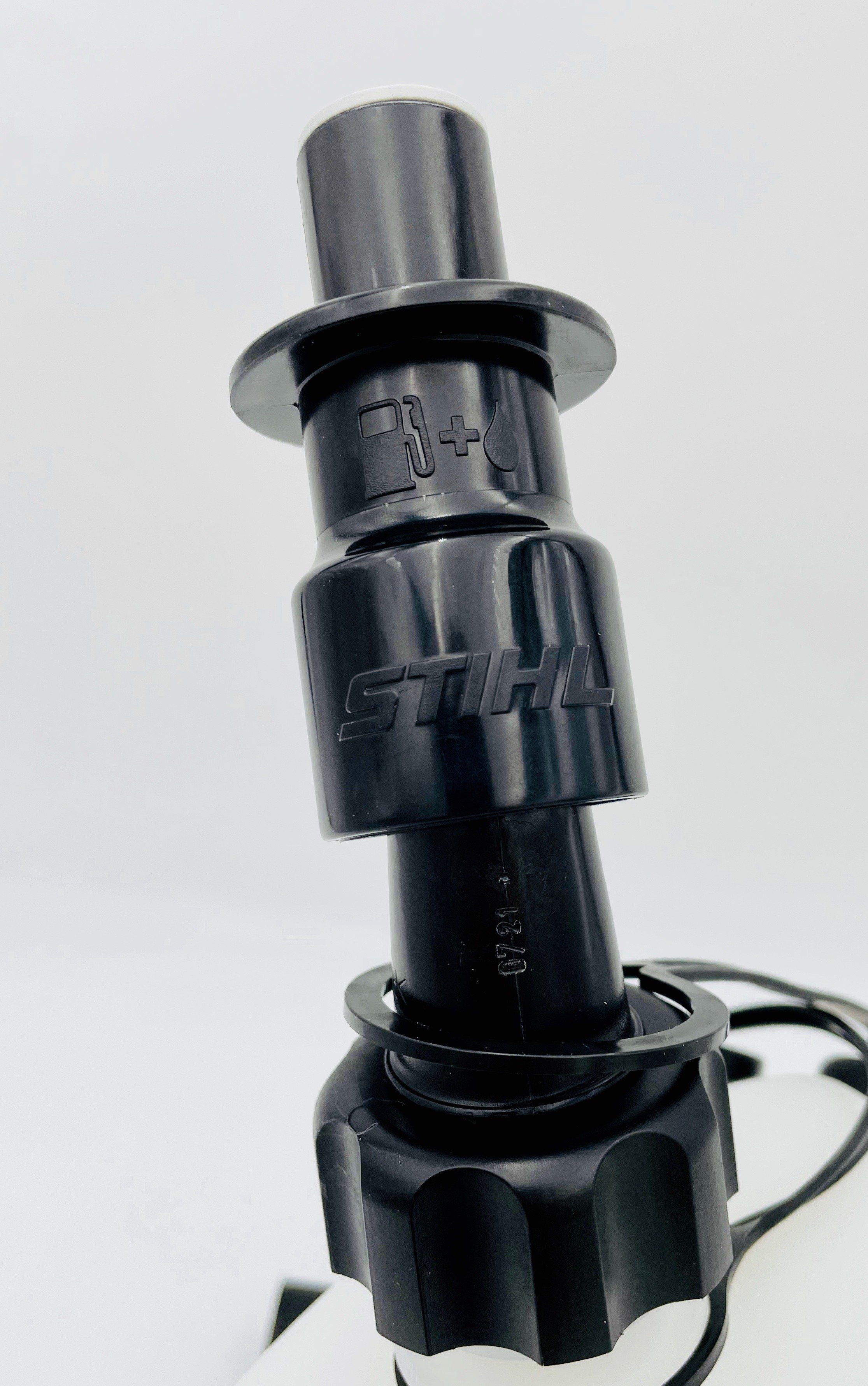 STIHL Benzinkanister Kombi-Kanister SET inkl. Einfüllsystem. € 63,00