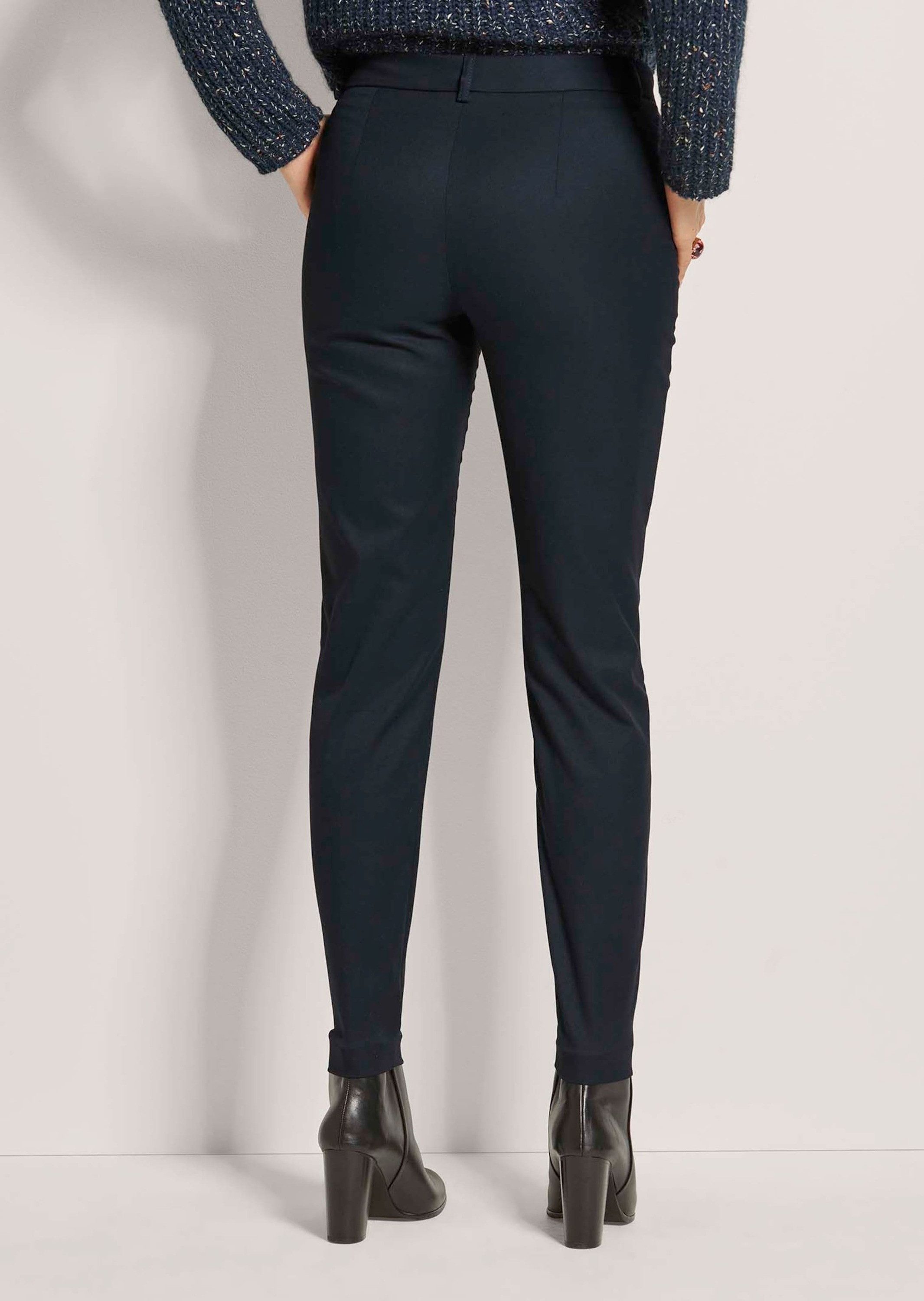 MADELEINE Stoffhose Schlanke Stretch-Hose mit Formbund Feine Nadelstreifen, Verschluss mit Knopf und Zipper