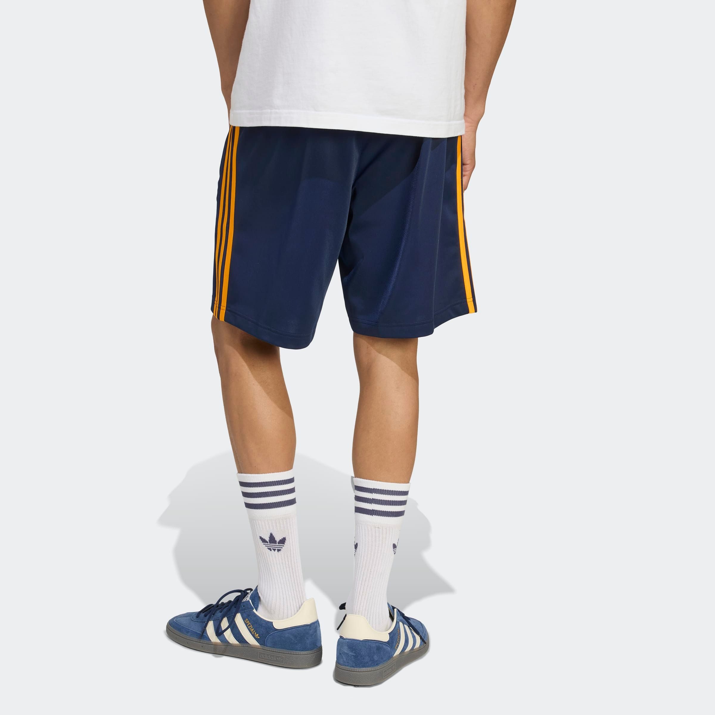 adidas Originals Shorts FIREBIRD SHORT (1-tlg) Trainingsshorts günstig online kaufen