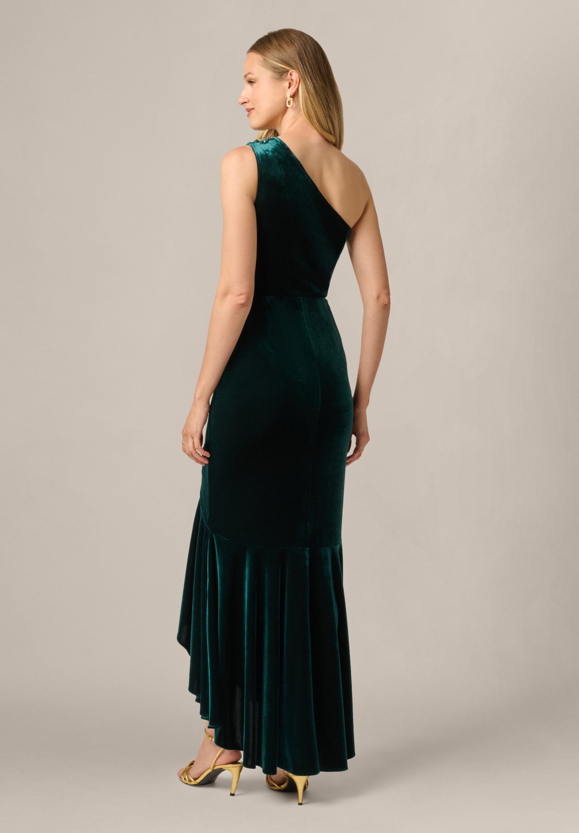 Adrianna Papell Abendkleid One Shoulder Velvet Dres Opulentes Abendkleid aus Samt im Meerjungfrauen-Stil – Bild 4 von 5