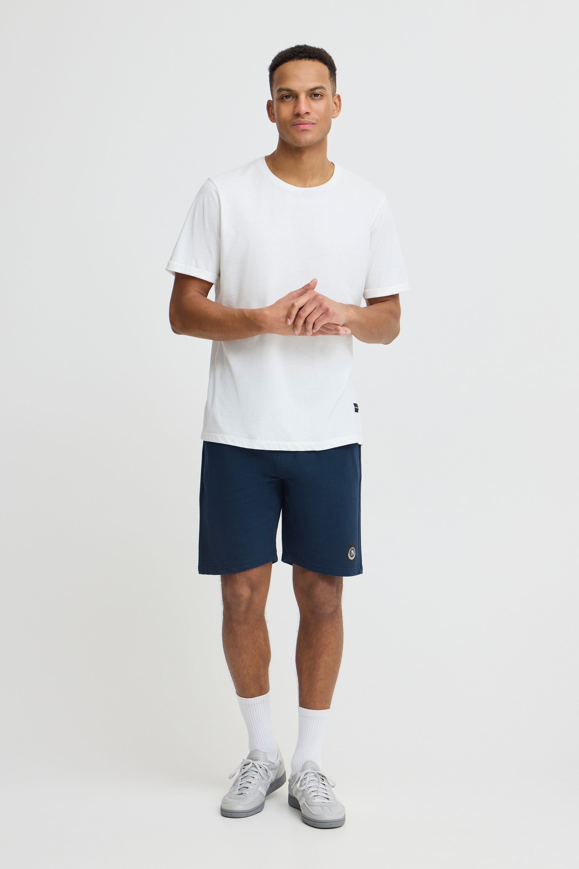 Blend Sweatshorts BHJunis Gemütliche Sweatshorts mit Taschen – Bild 3 von 5