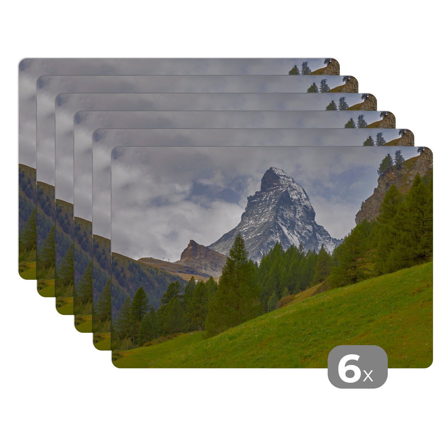 Platzset, Das Schweizer Matterhorn hinter einem Tannenwald, MuchoWow, (6-St), Platzset, Platzdecken, Platzmatte, Tischmatten, Schmutzabweisend