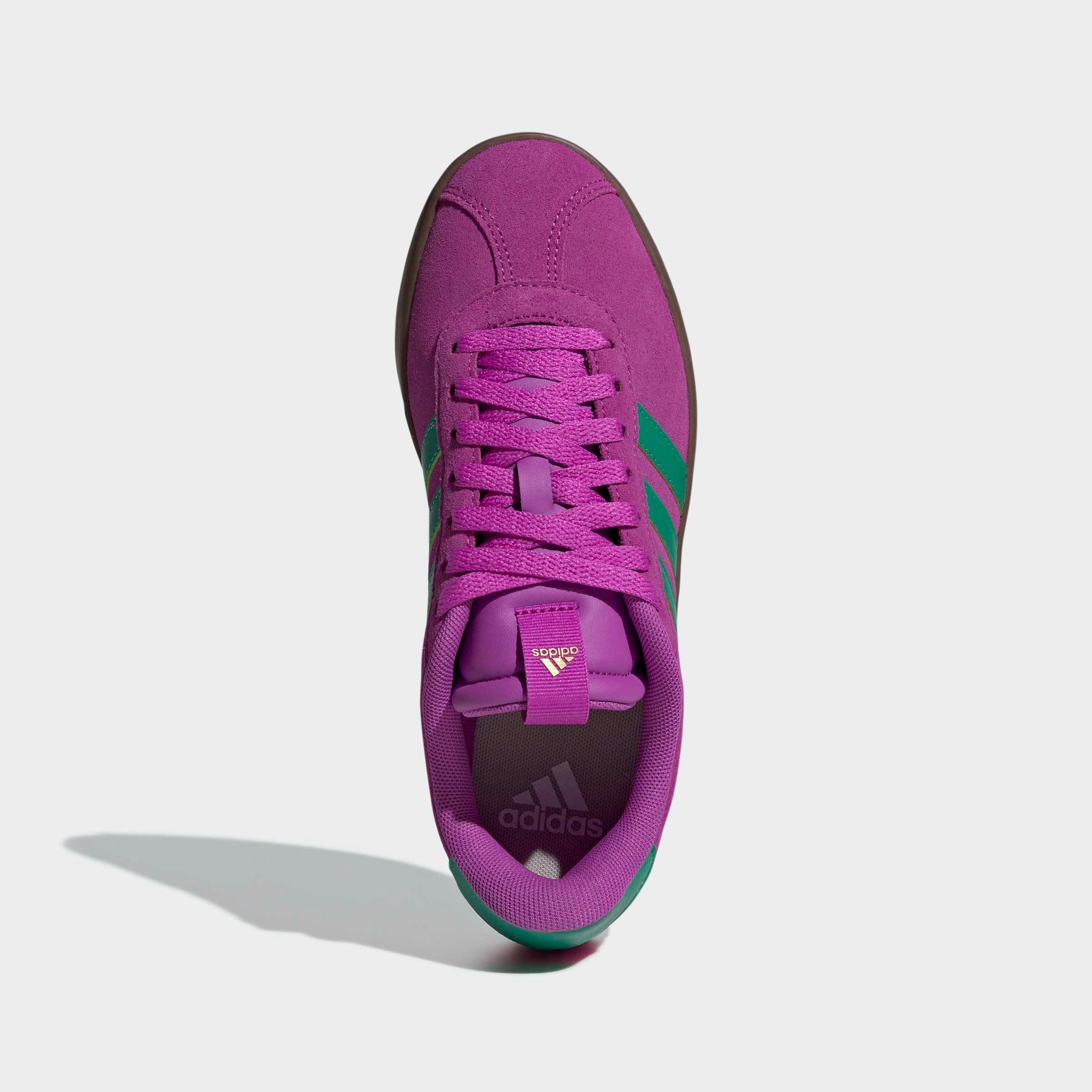 adidas Sportswear VL COURT 3.0 Sneaker inspiriert vom Design des adidas samba