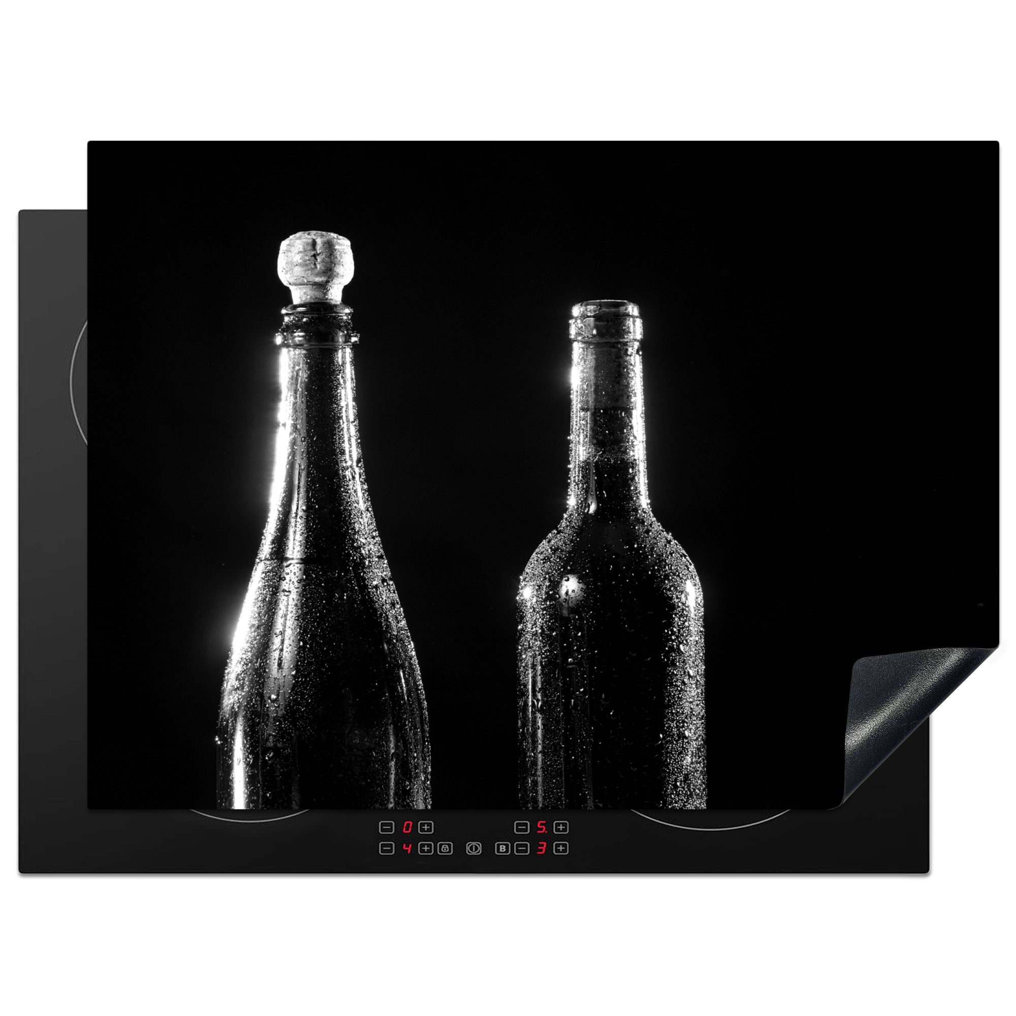 MuchoWow Herdblende-/Abdeckplatte Champagnerflasche und eine Weinflasche - schwarz und weiß, Vinyl, (1 tlg), 70x52 cm, Mobile Arbeitsfläche nutzbar, Ceranfeldabdeckung