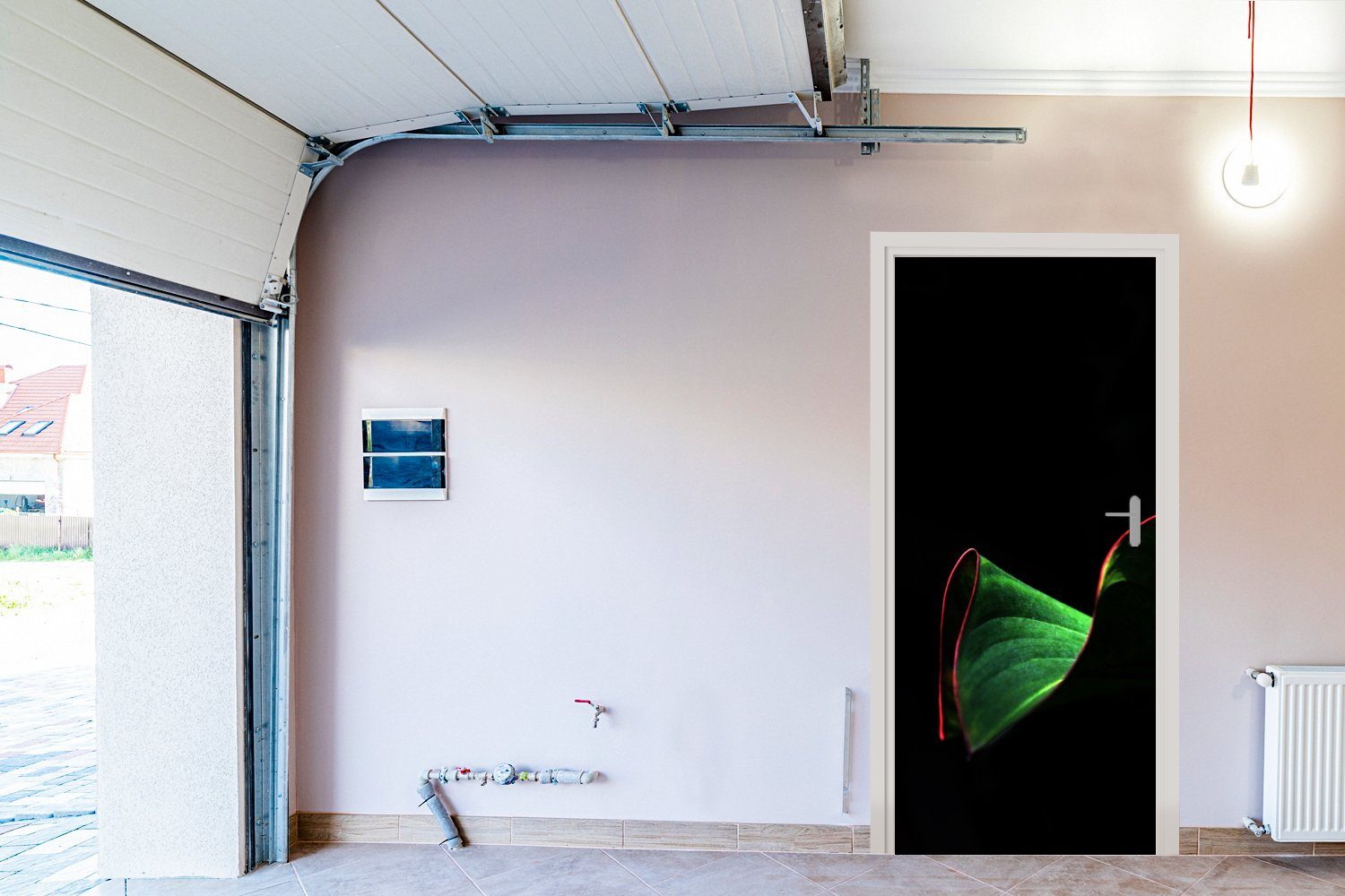 MuchoWow Türtapete Ein Tür, für tropisches Türaufkleber, Matt, cm Hintergrund, St), (1 schwarzem 75x205 Fototapete roten mit bedruckt, Blatt Rändern auf