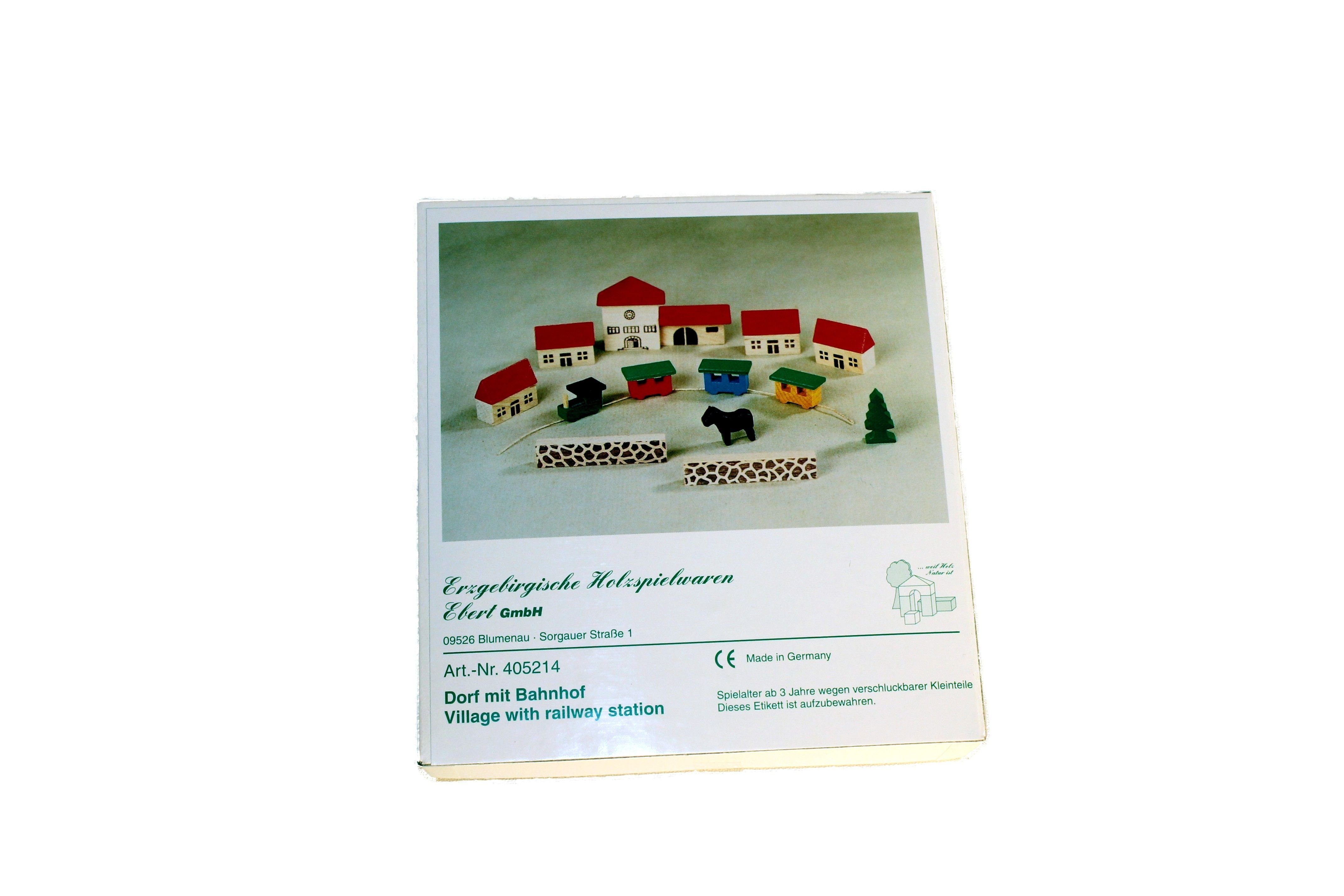 Erzgebirgische Holzspielwaren Ebert GmbH Holzspielzeug Spielzeugdorf mit Bahnhof im Karton NEU Holzbaukasten